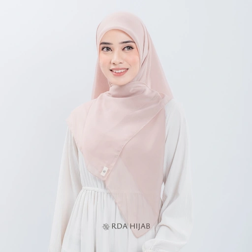 Paris Jepang Original Square Hijab (Paris Japan Original Square Hijab)