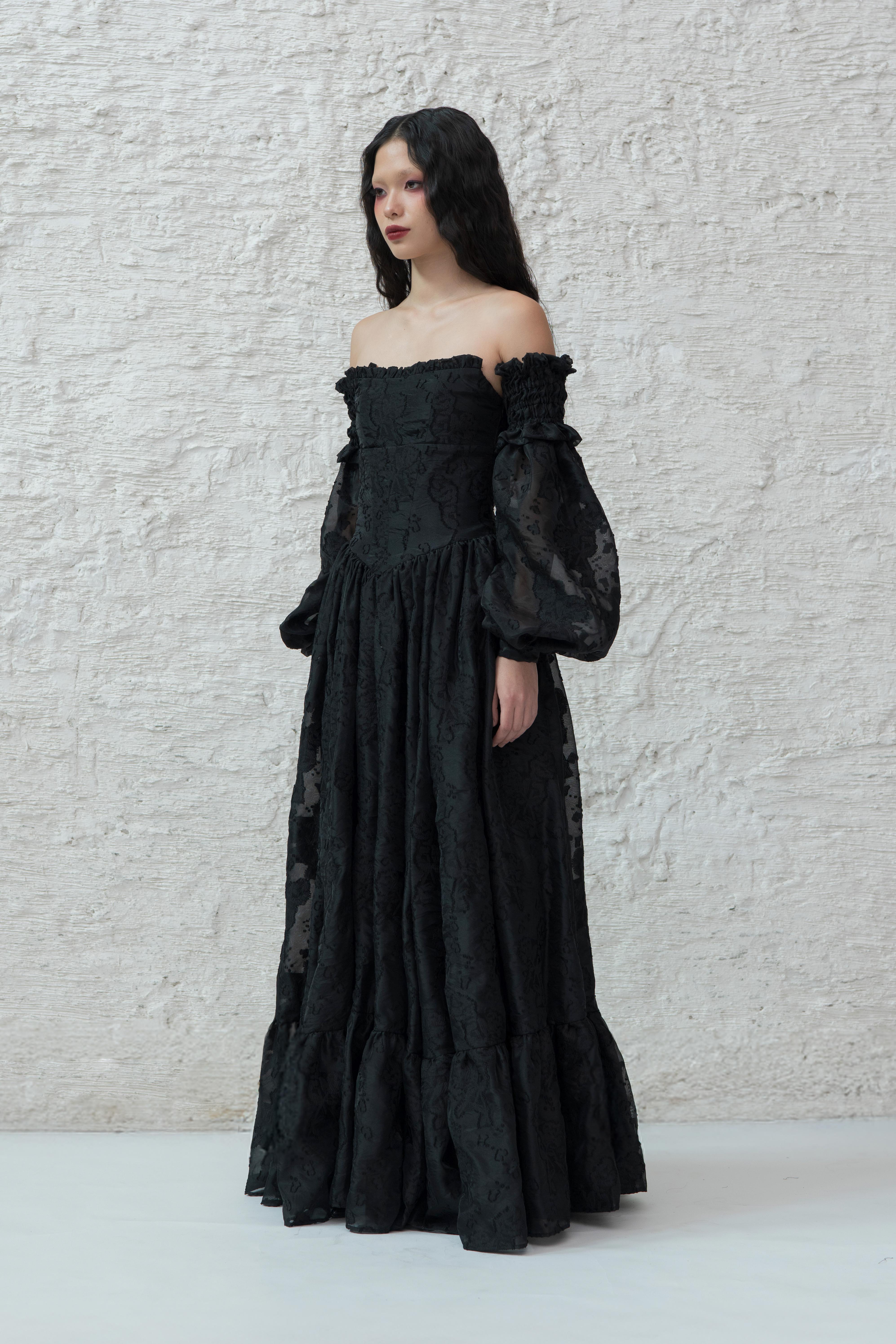 Averelle Dress in Black