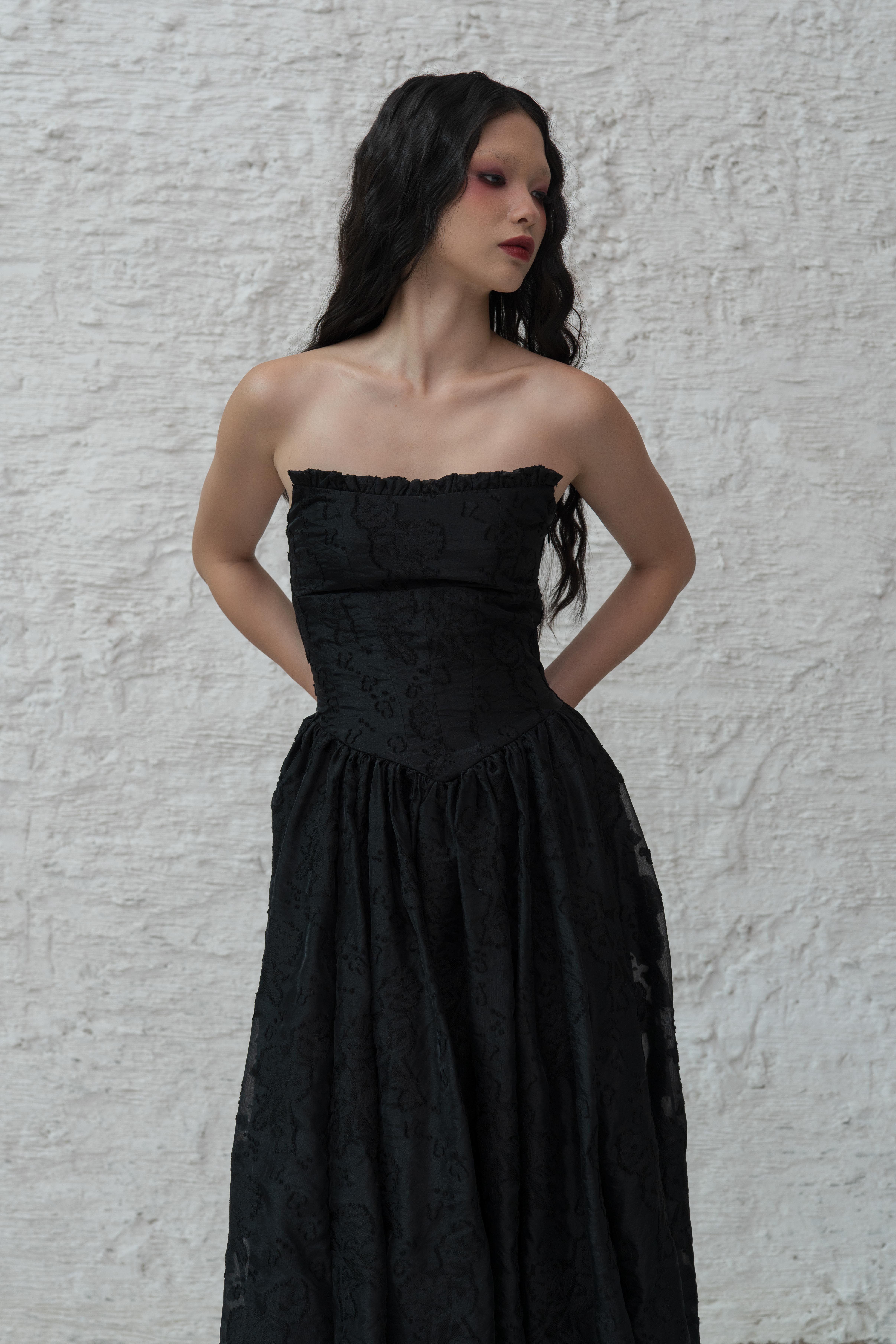 Averelle Dress in Black
