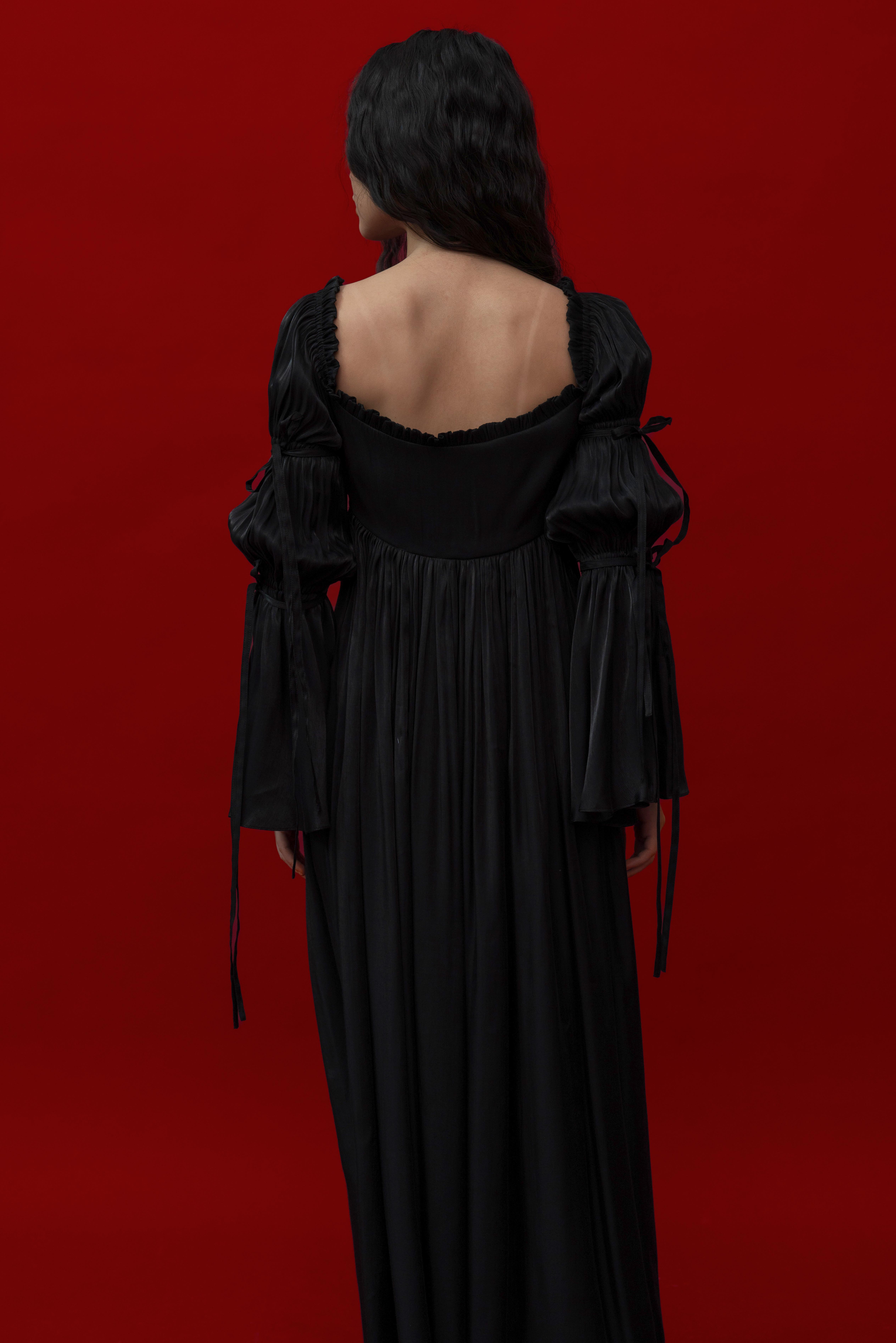 Lyra Dress in Black