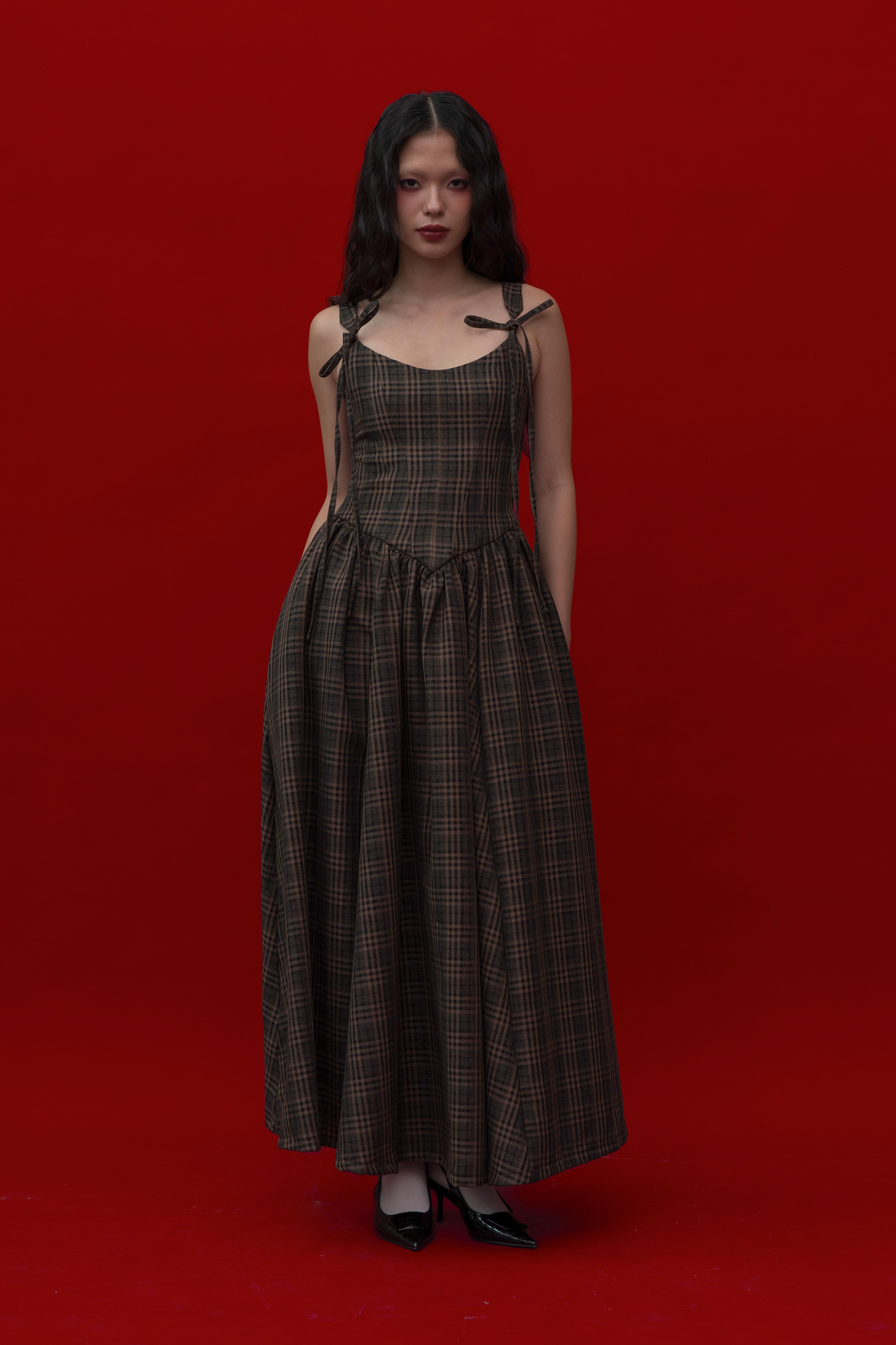 Vessara Dress in Brown