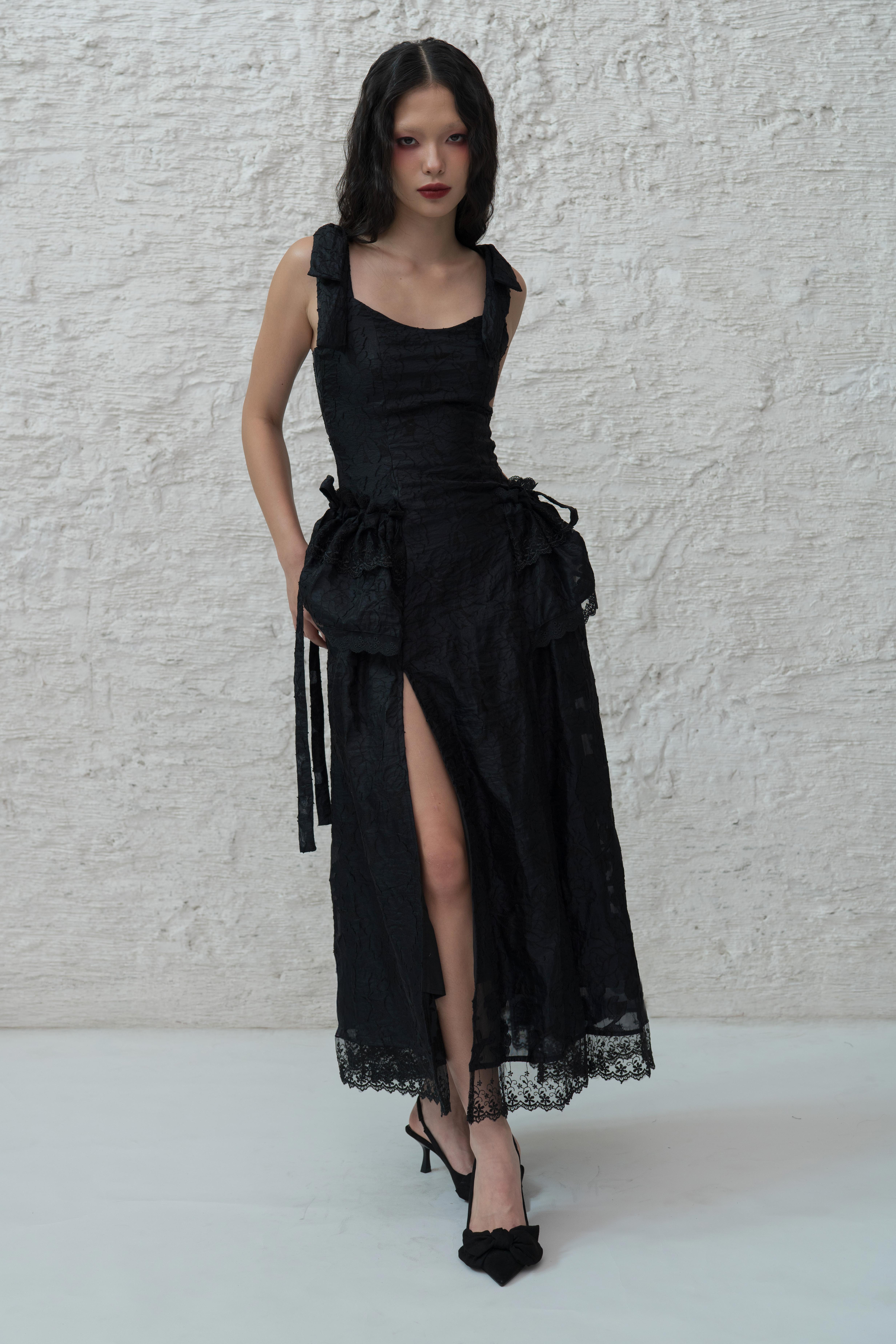Circe Dress in Black