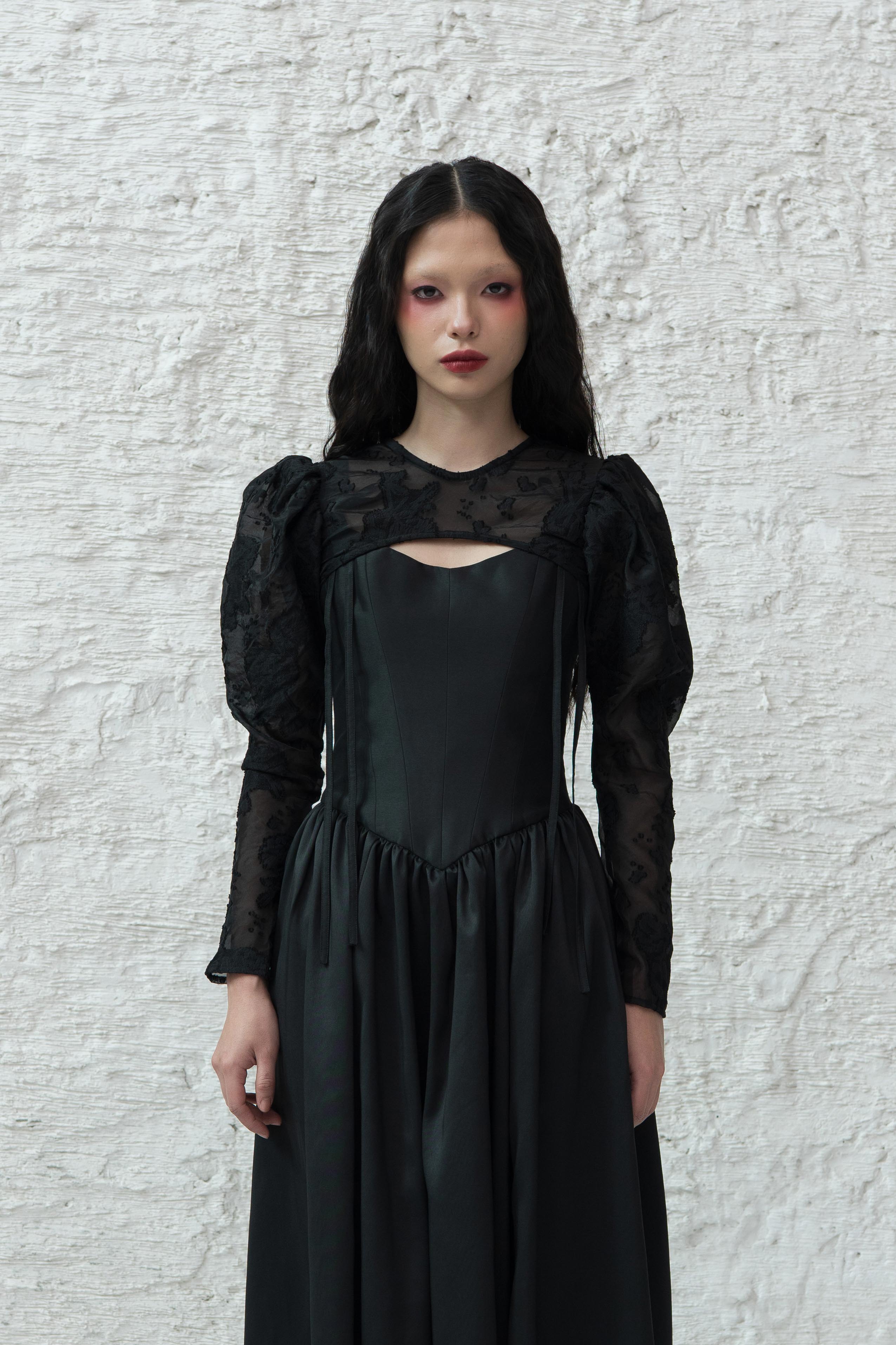 Mirelle Bolero in Black