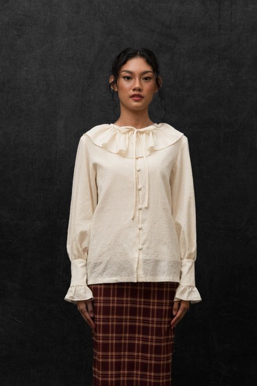 Image of BLOSSOMwithSTARRY Alexandra Blouse in Beige