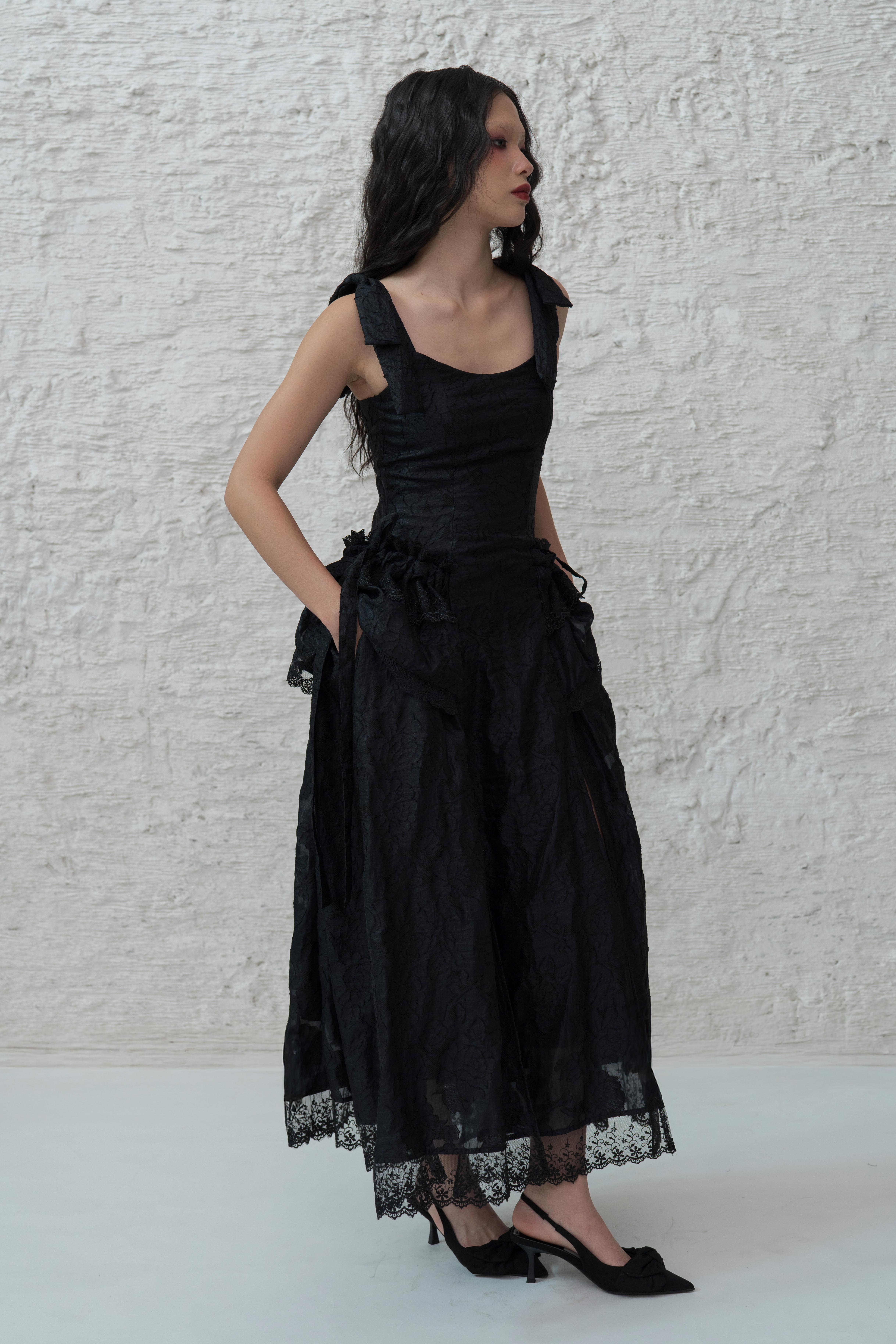 Circe Dress in Black