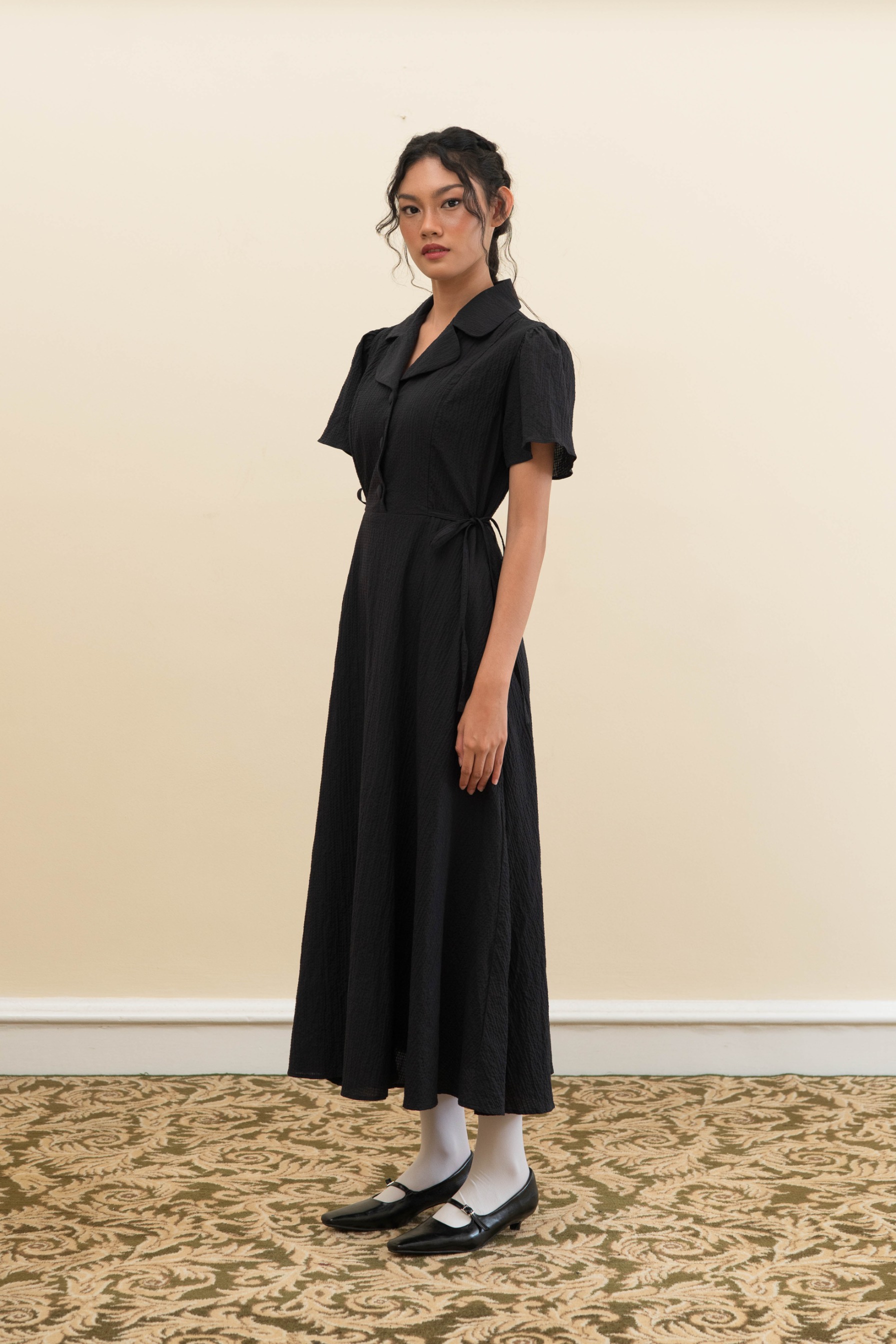 BLOSSOMwithSTARRY Adaline Dress in Black