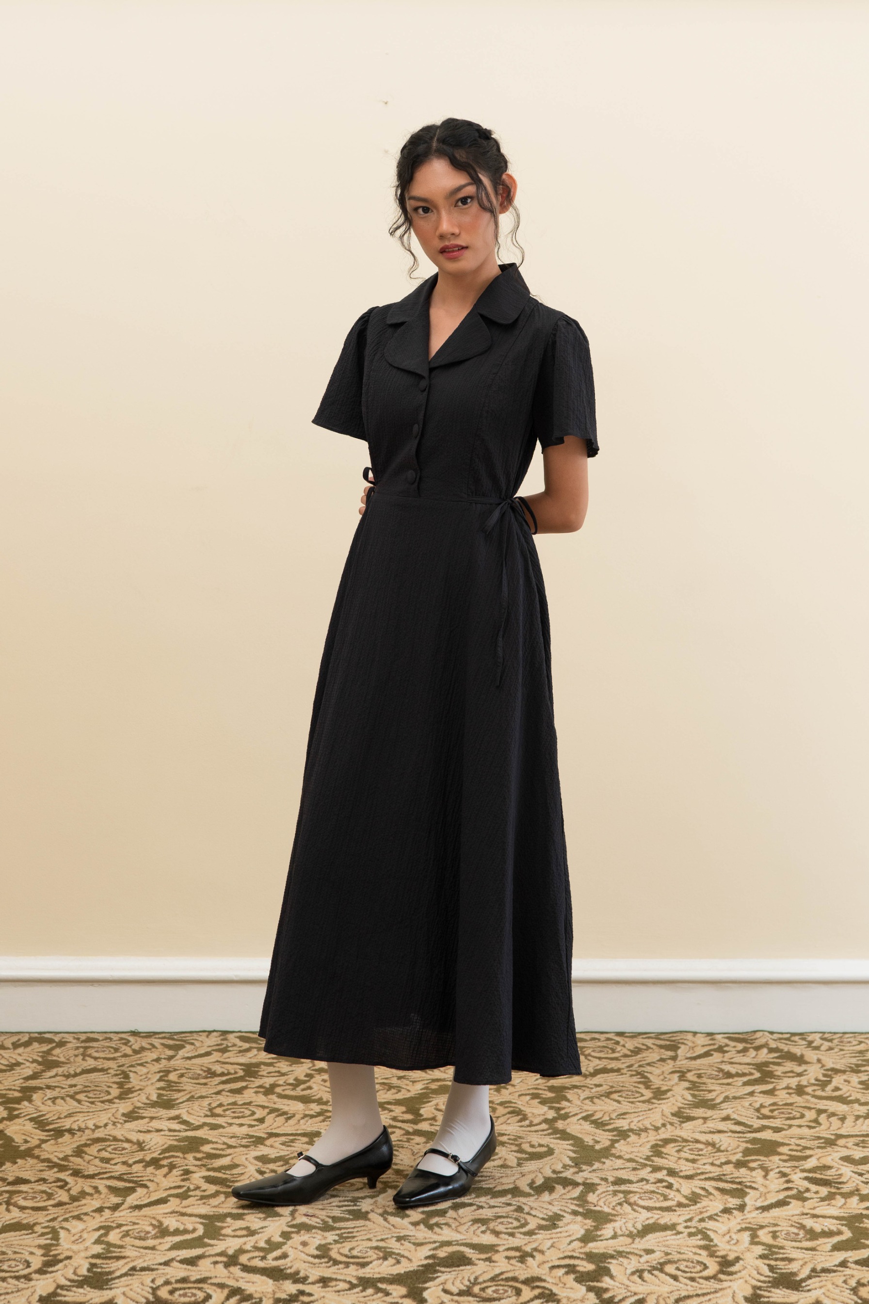 BLOSSOMwithSTARRY Adaline Dress in Black