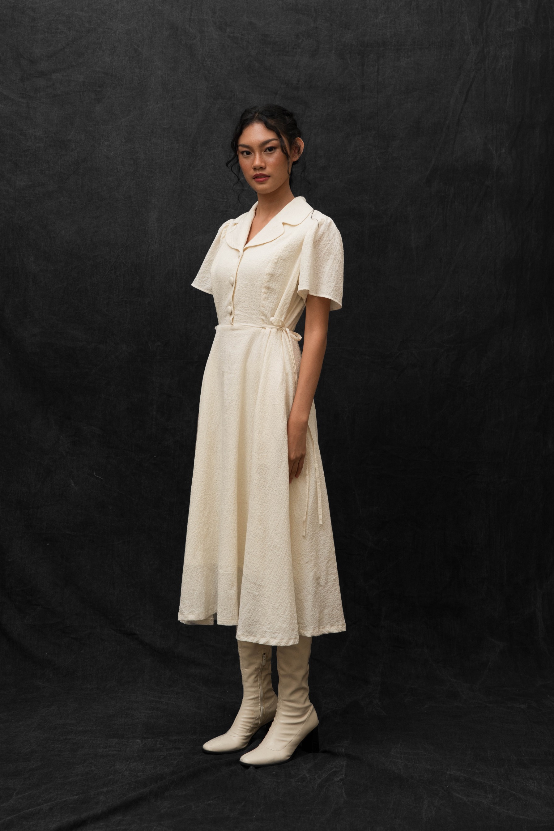 BLOSSOMwithSTARRY Adaline Dress in Beige