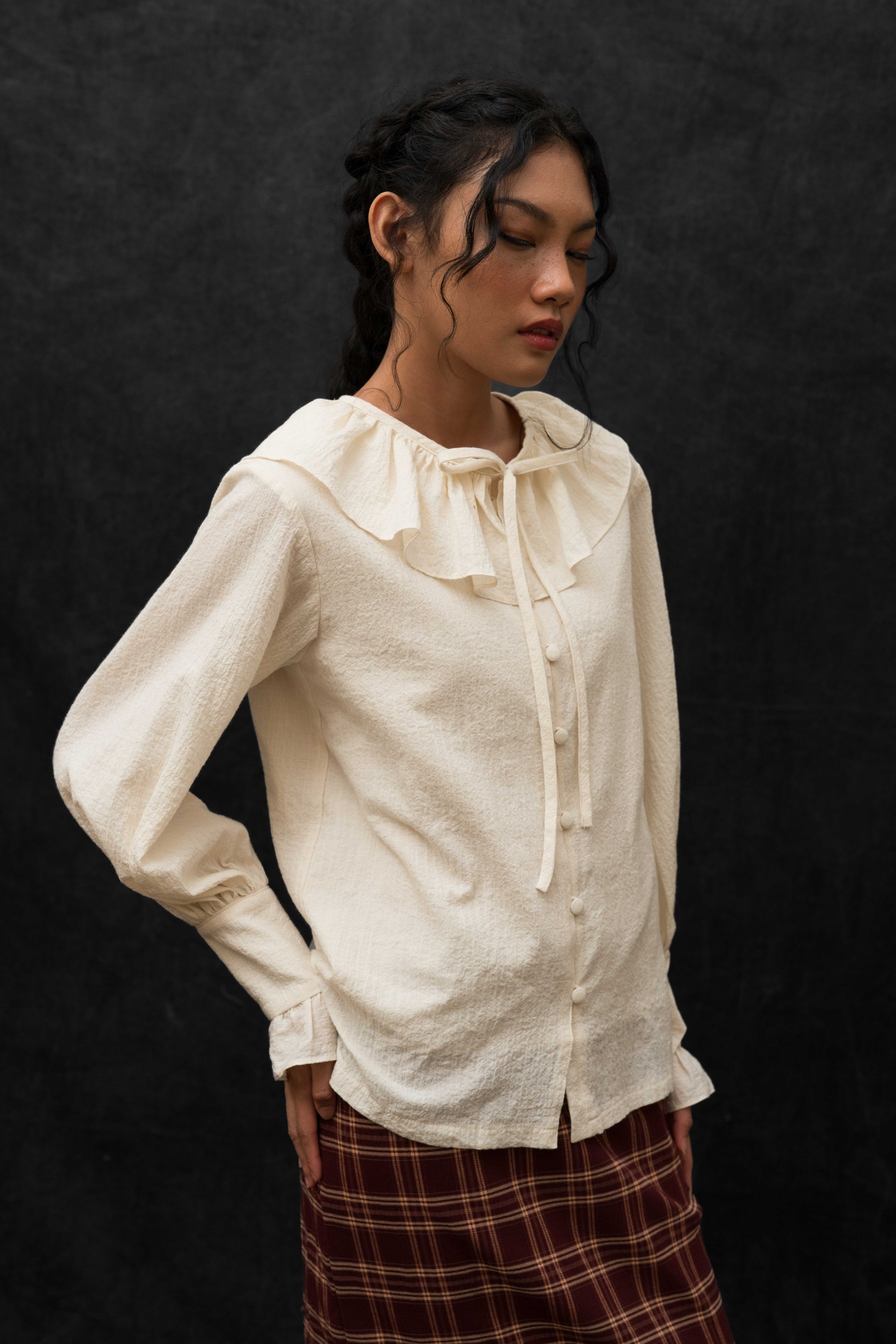 BLOSSOMwithSTARRY Alexandra Blouse in Beige