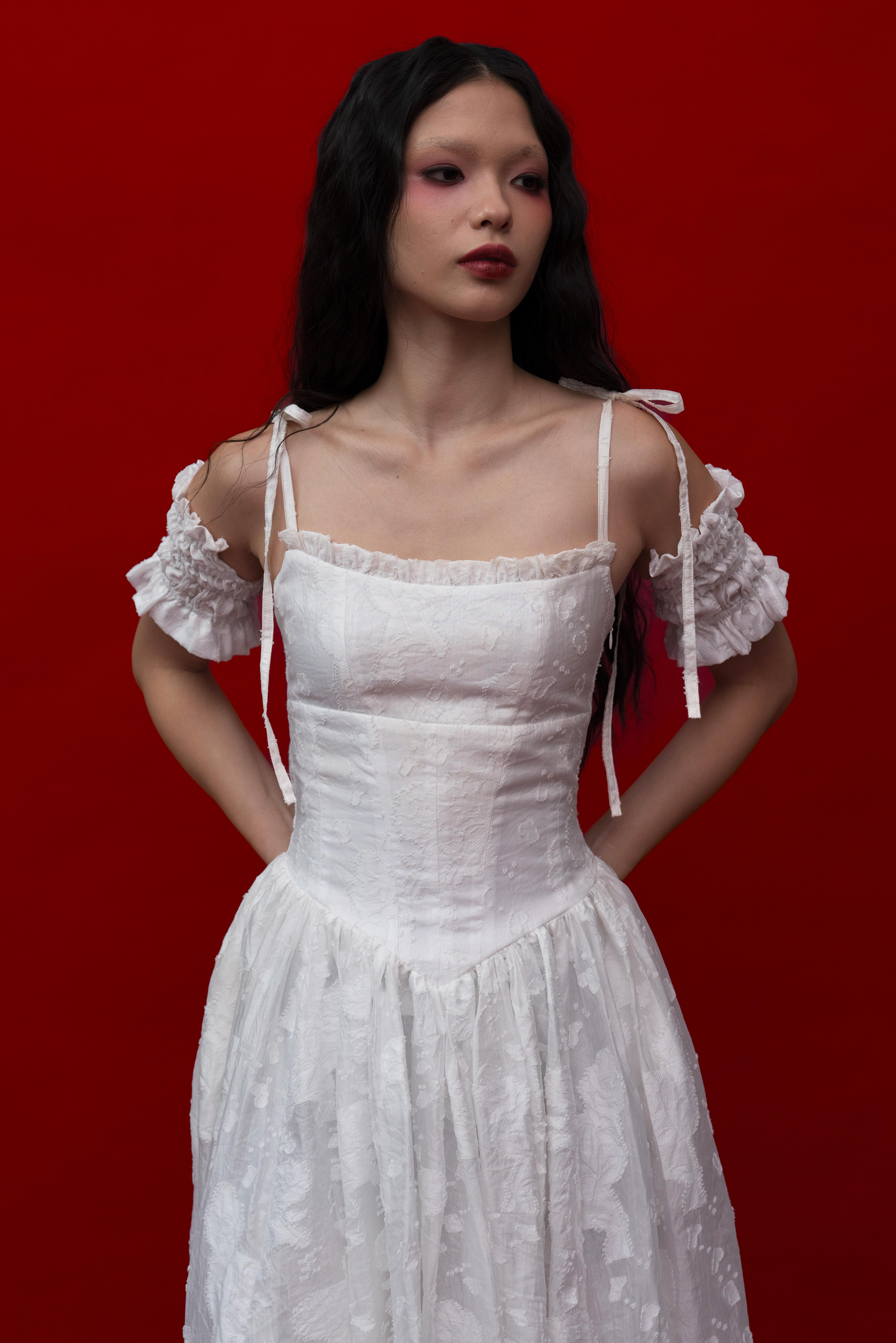 Averelle Dress in White