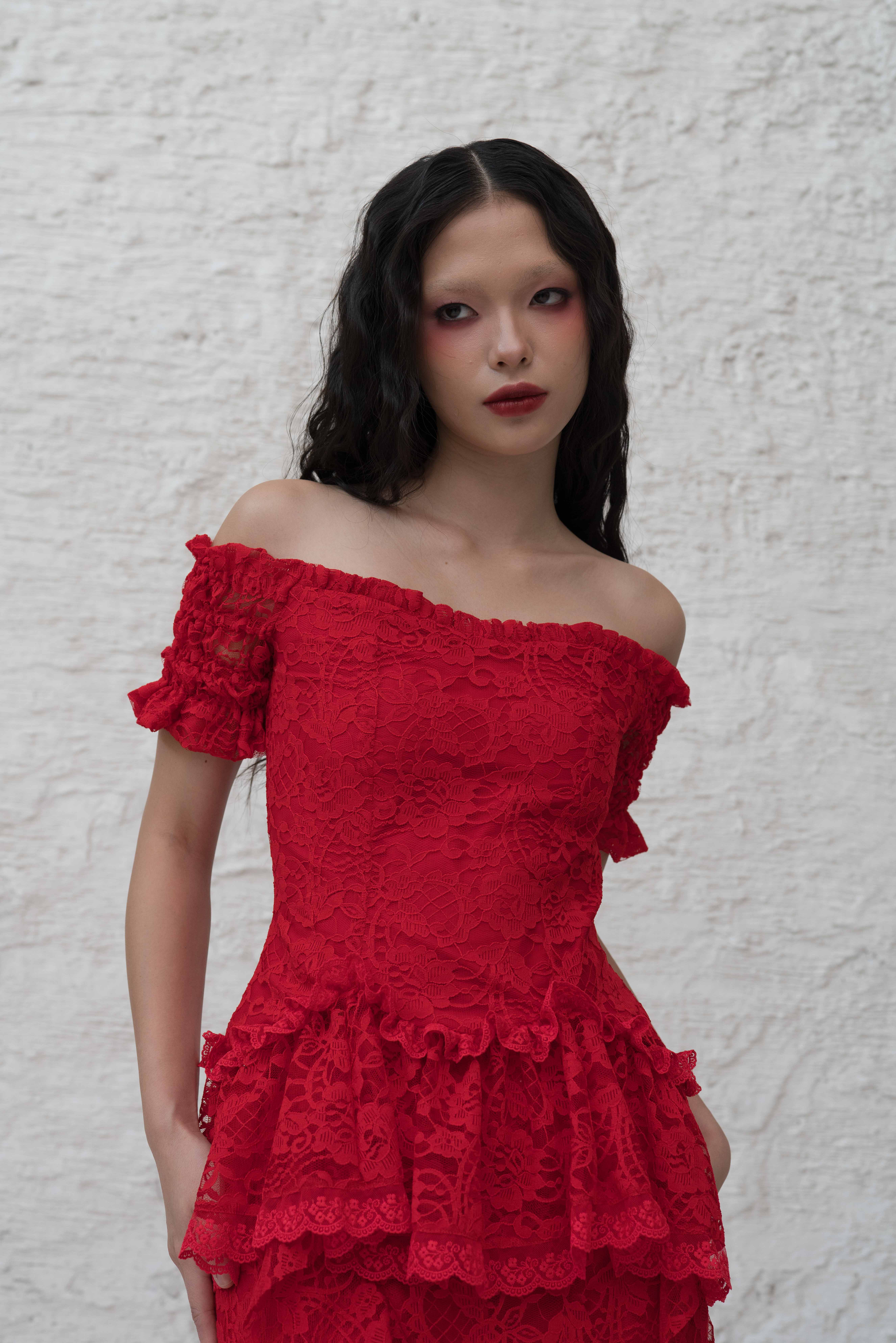 Lunaria Blouse in Red