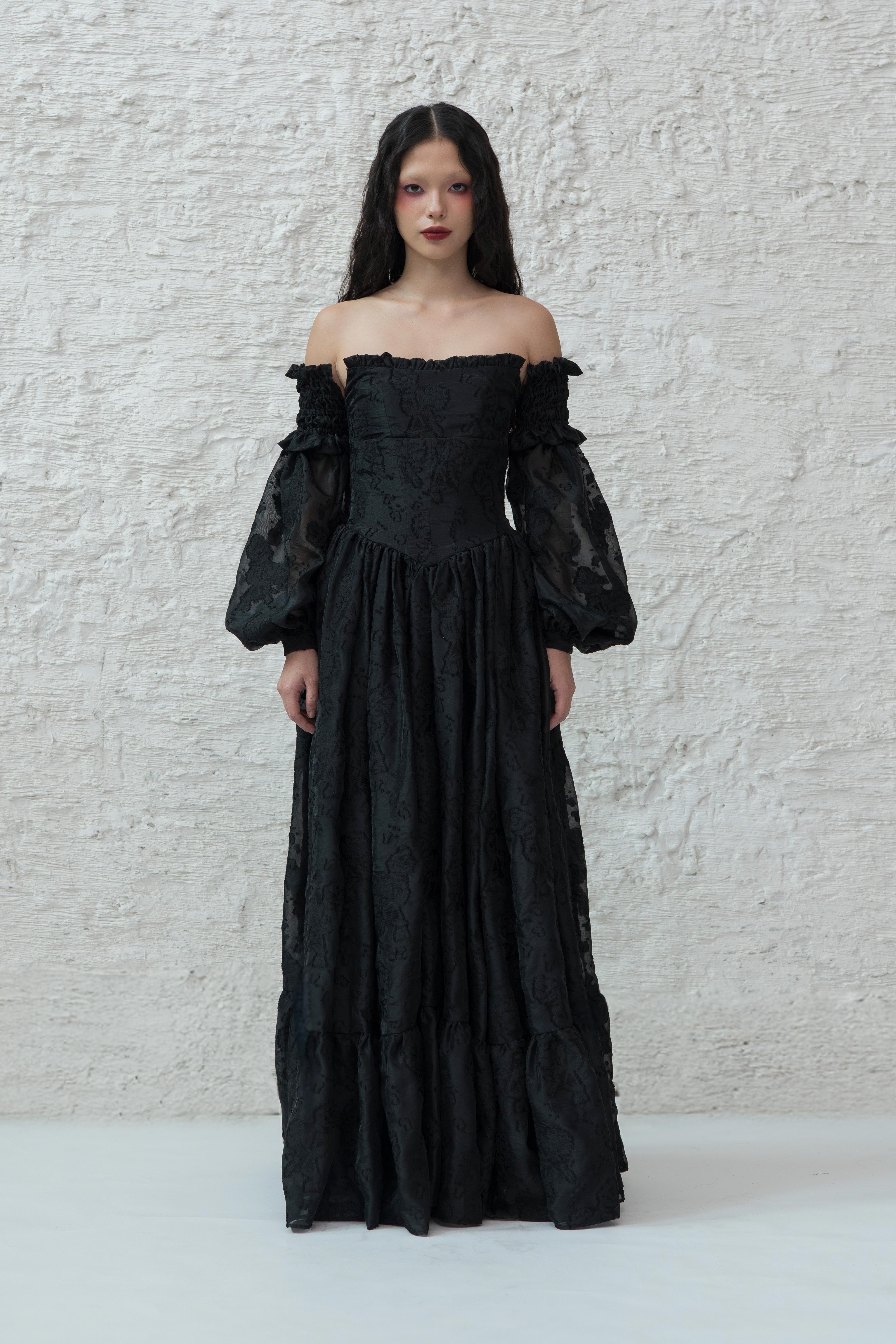 Averelle Dress in Black