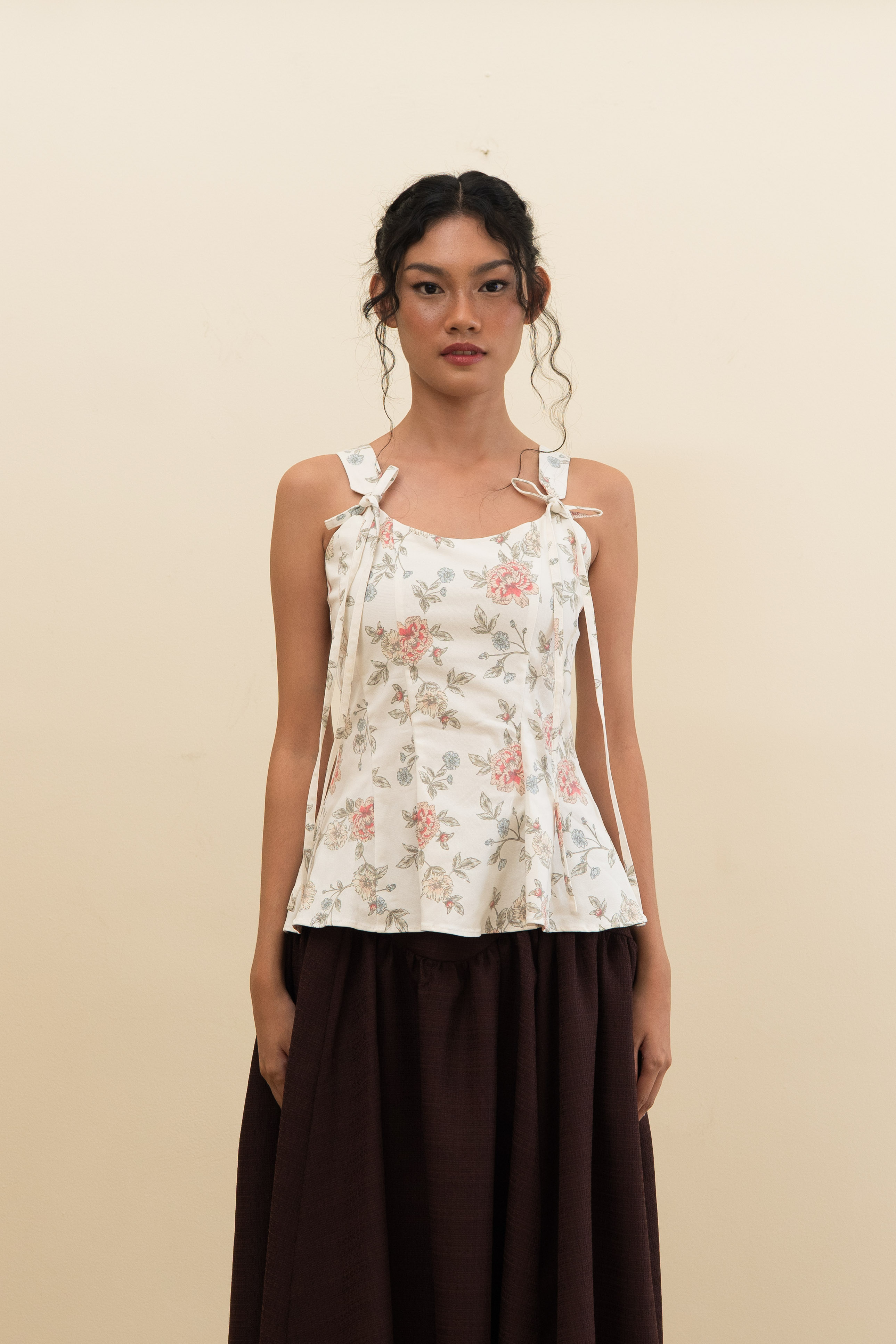 BLOSSOMwithSTARRY Luna Top in White Floral