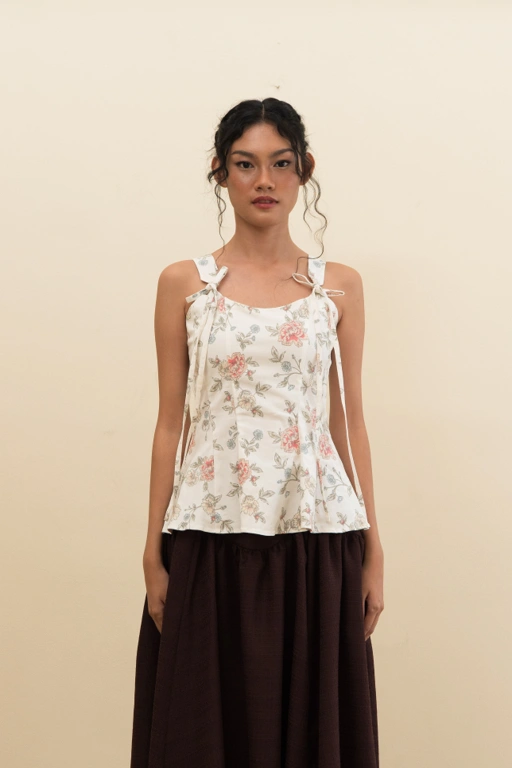 Image of BLOSSOMwithSTARRY Luna Top in White Floral