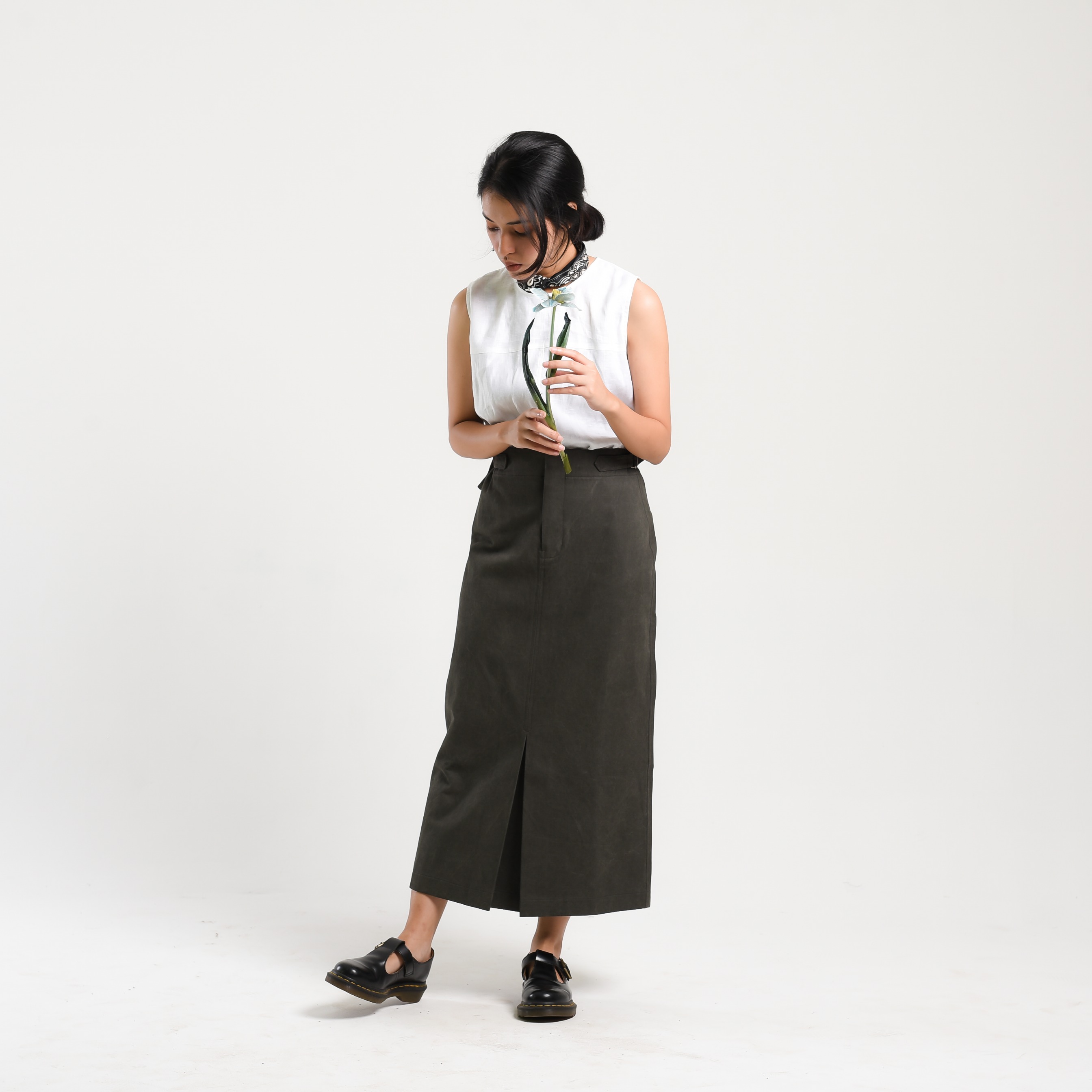 Dafodil Grey Buckle Skirt