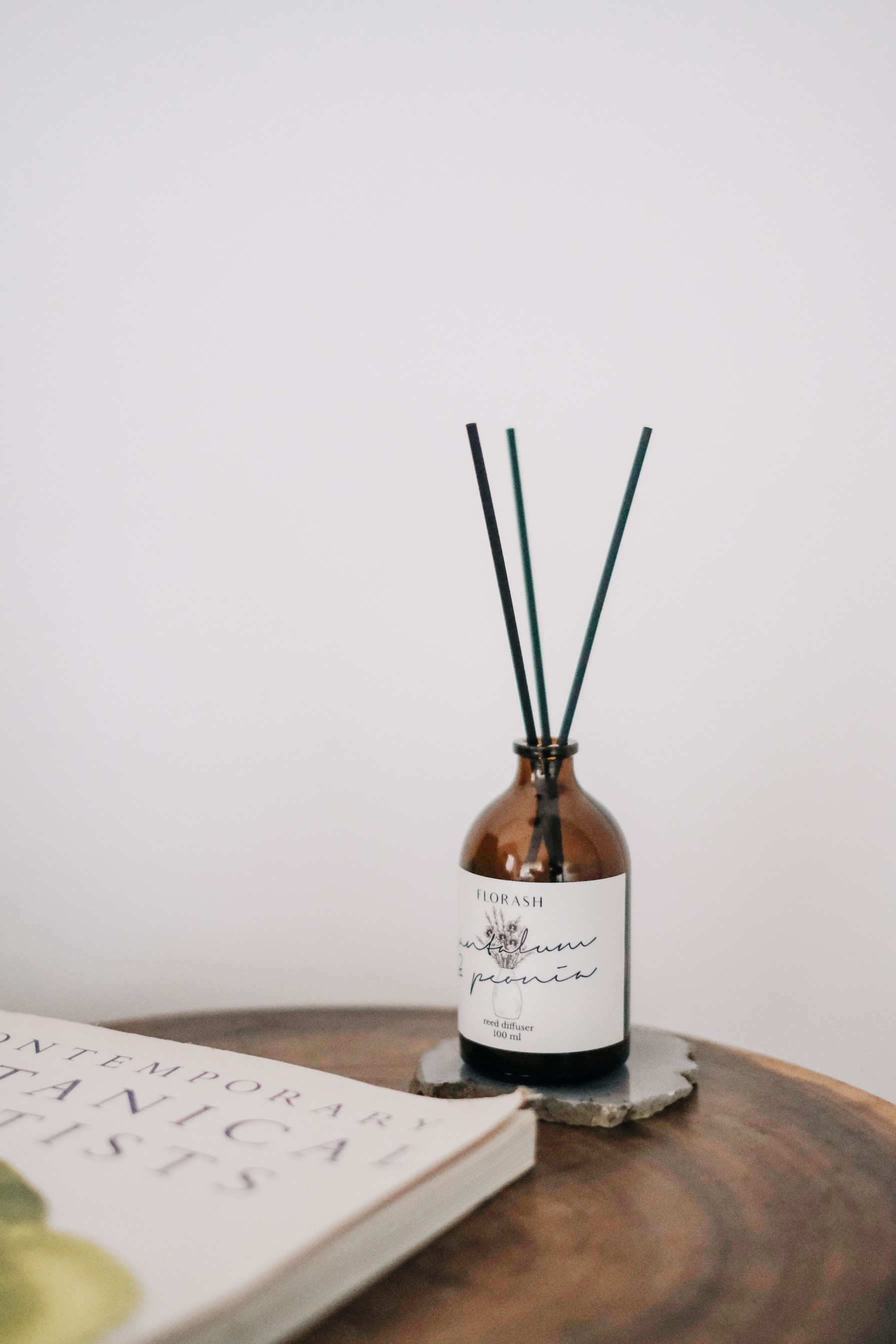 Santalum & Peonia Reed Diffuser