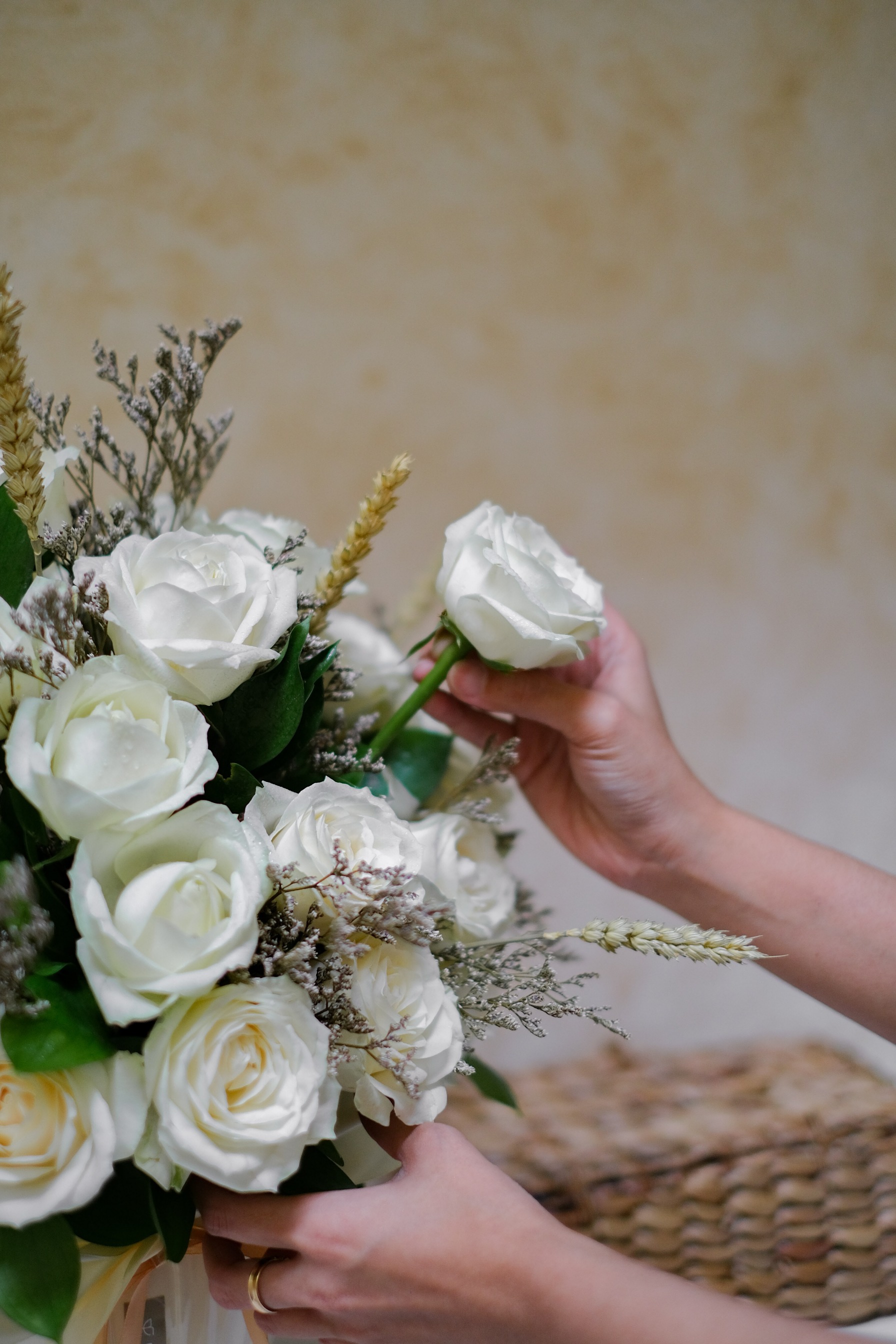 Rose Vase Large White