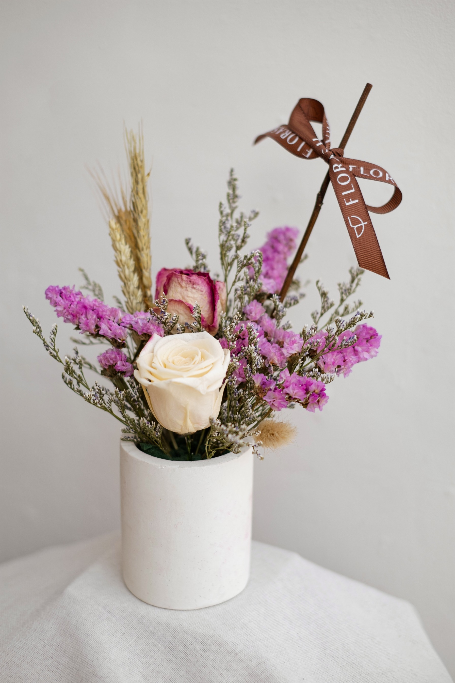 Rose Statice Vase Small