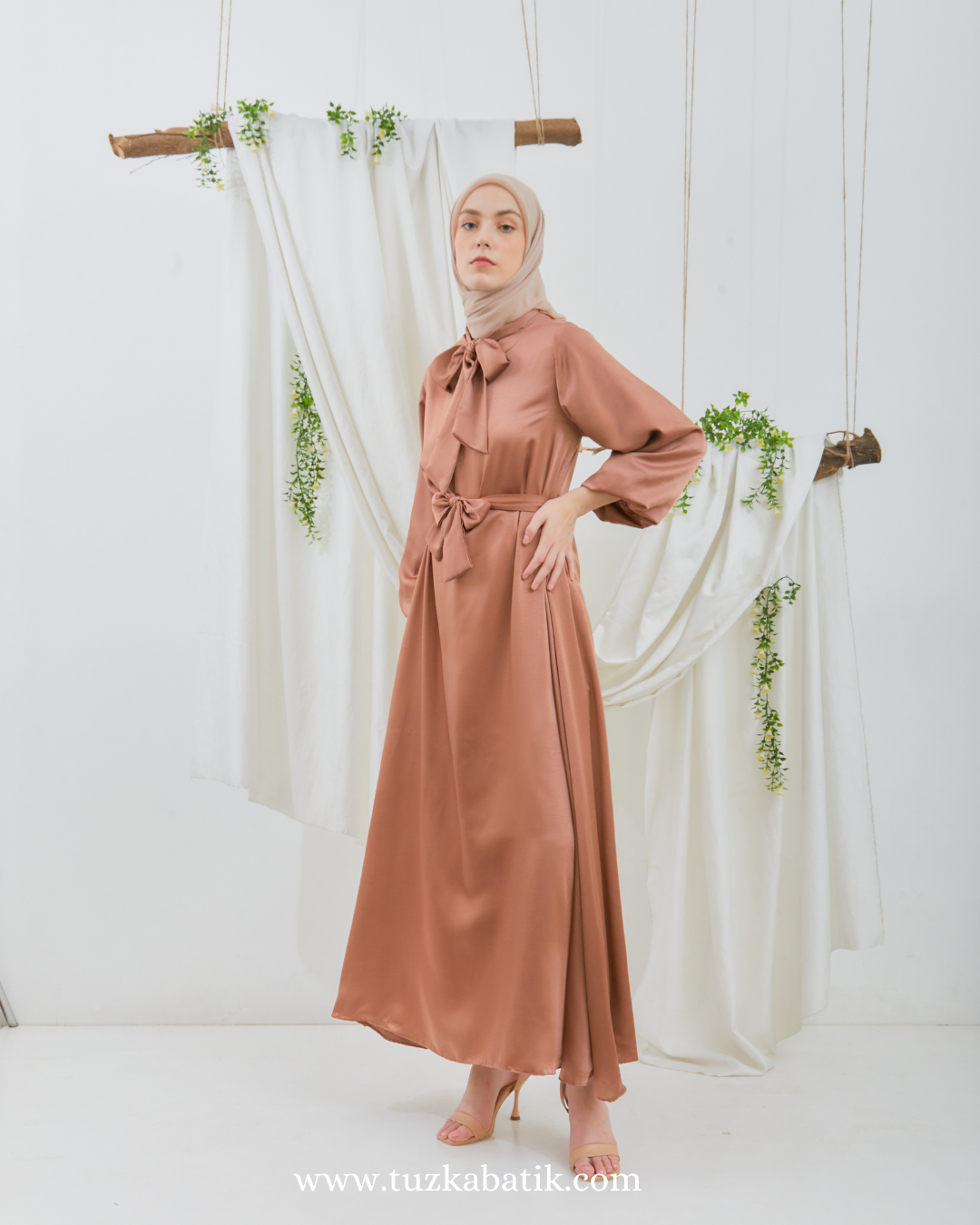 ALTHERA DRESS BROWN 