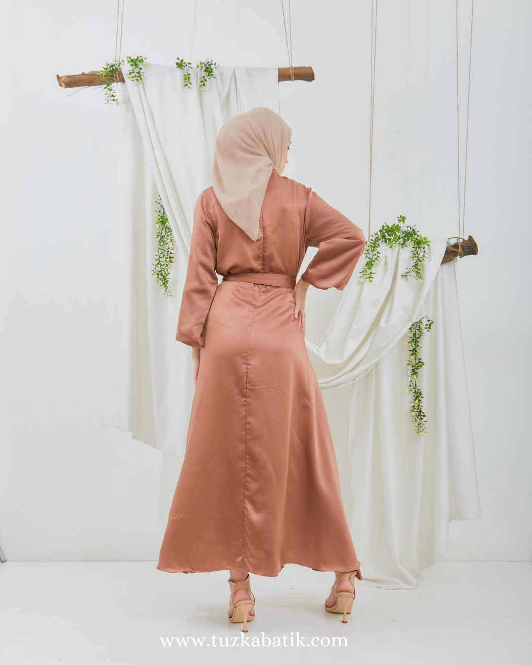 ALTHERA DRESS BROWN 