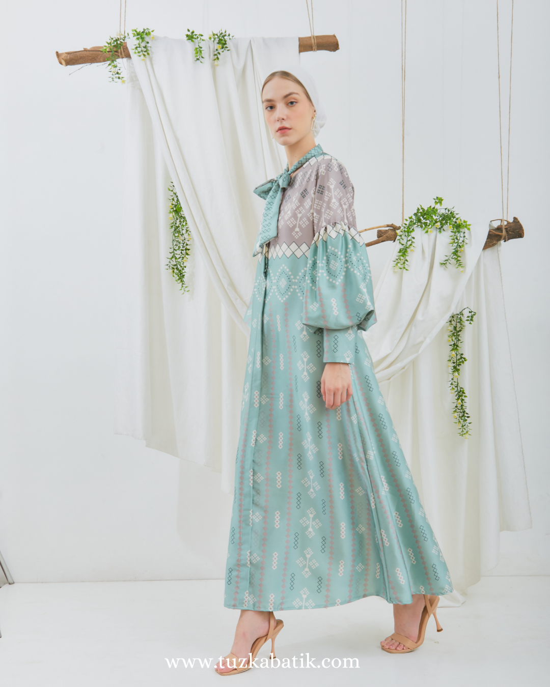 NADEERA DRESS TOSCA 