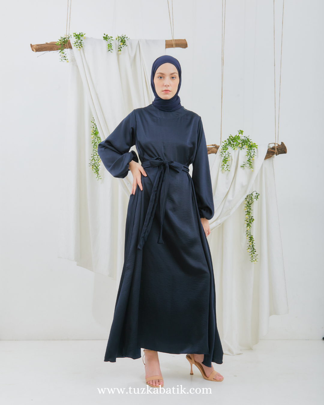 AKSELIA DRESS NAVY
