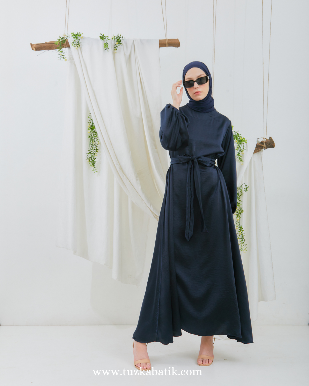 AKSELIA DRESS NAVY