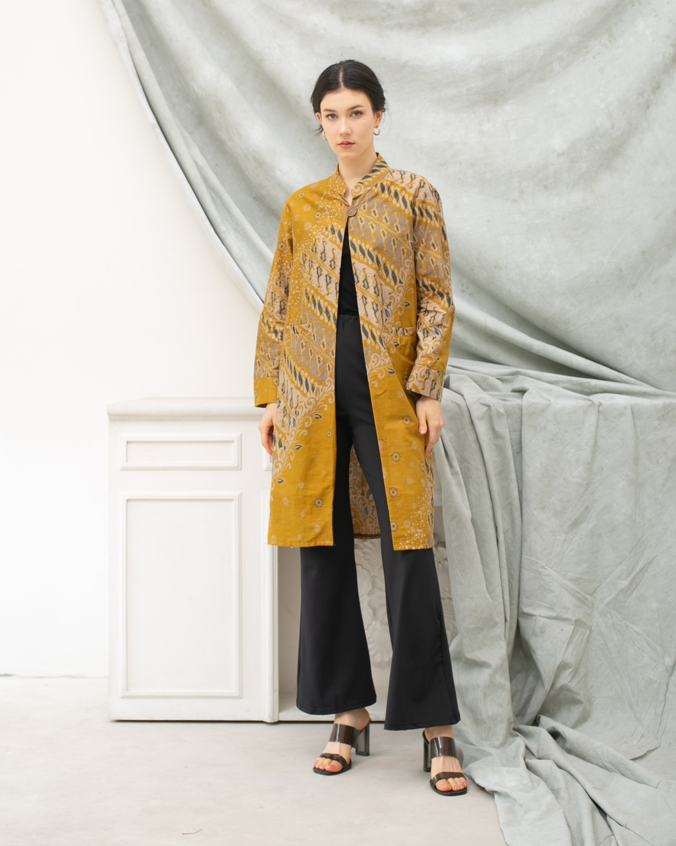 NAMEERA OUTER MUSTARD