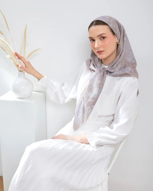 Image of BLOOMING GARDEN SCARF CARAMEL