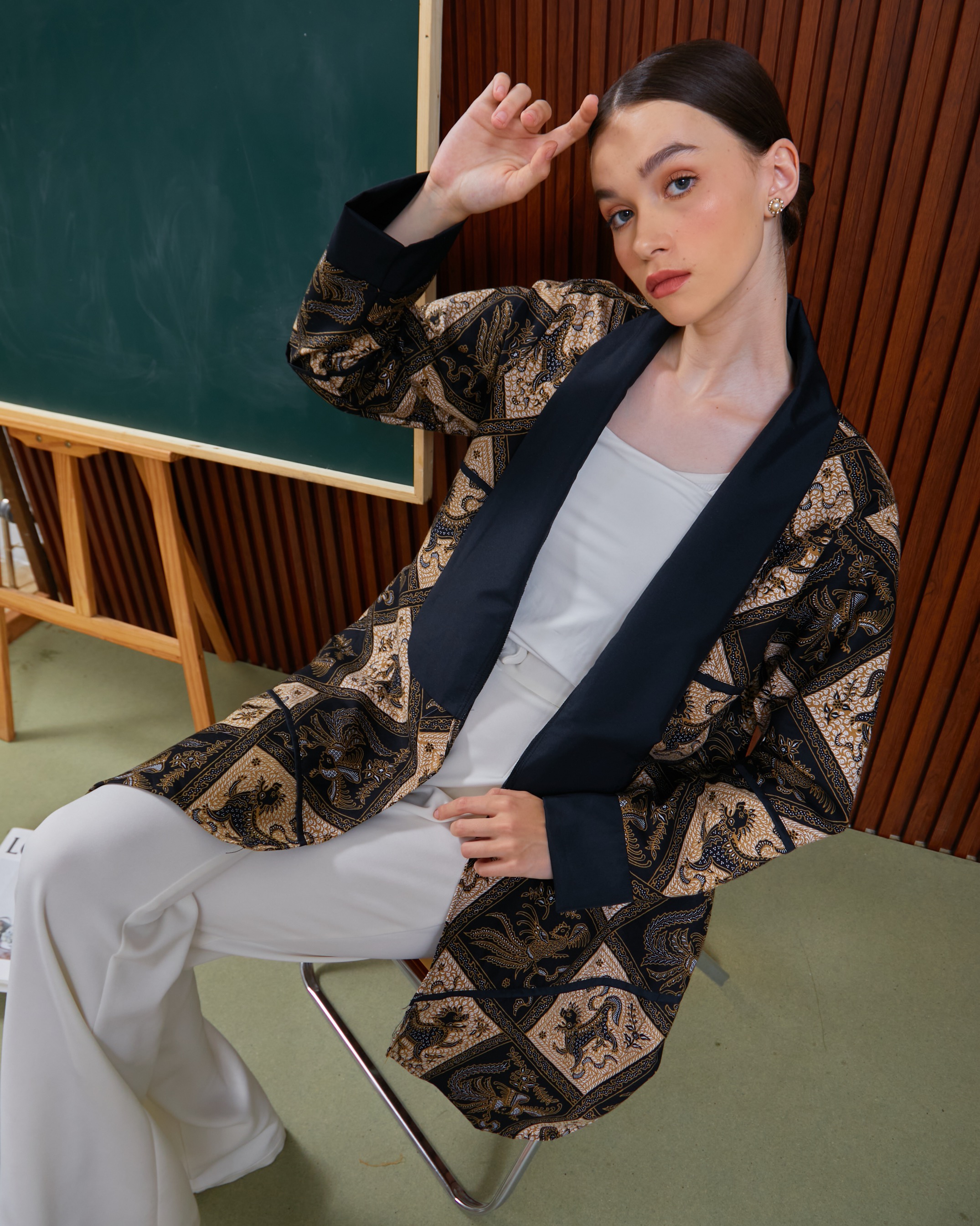 AKASIA OUTER BLACK BEIGE 