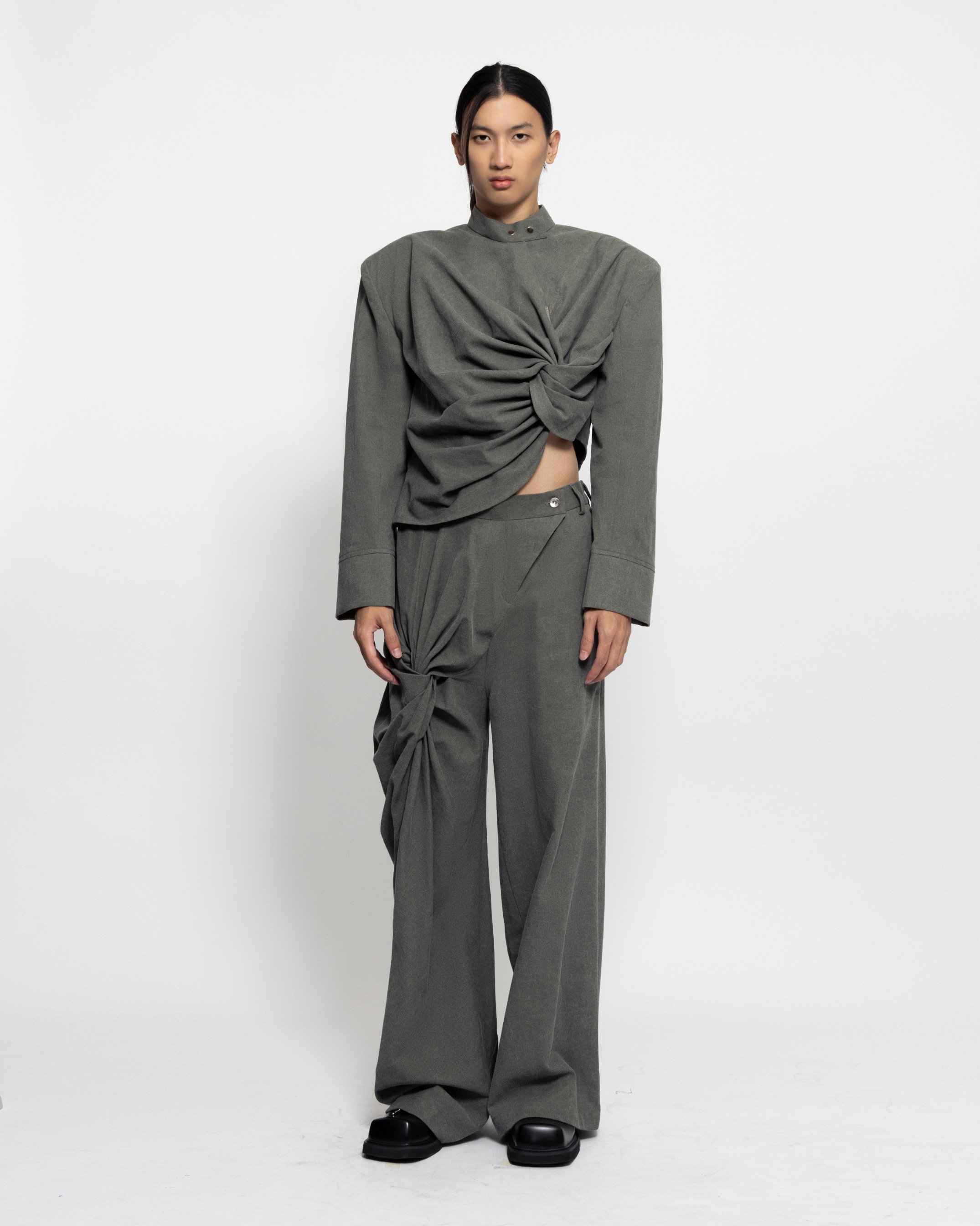 VOID JACKET - GREEN