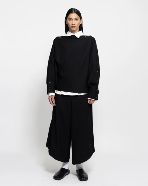 Image of FACADE TOP - BLACK