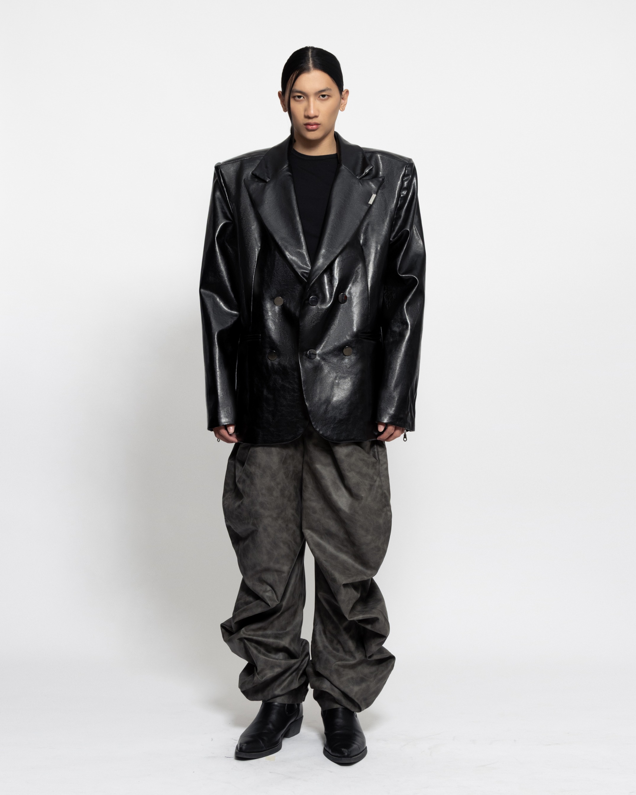 SLAB STRUCTURED BLAZER - FAUX LEATHER