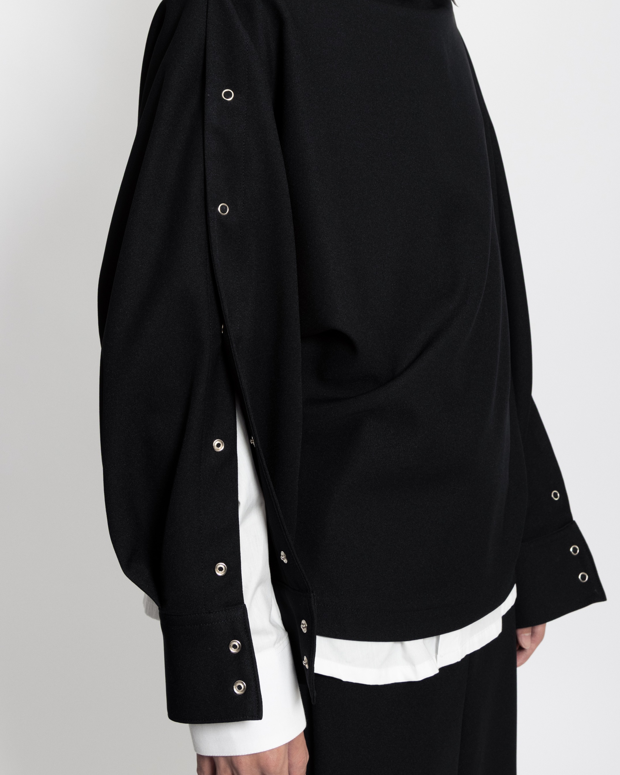 FACADE TOP - BLACK