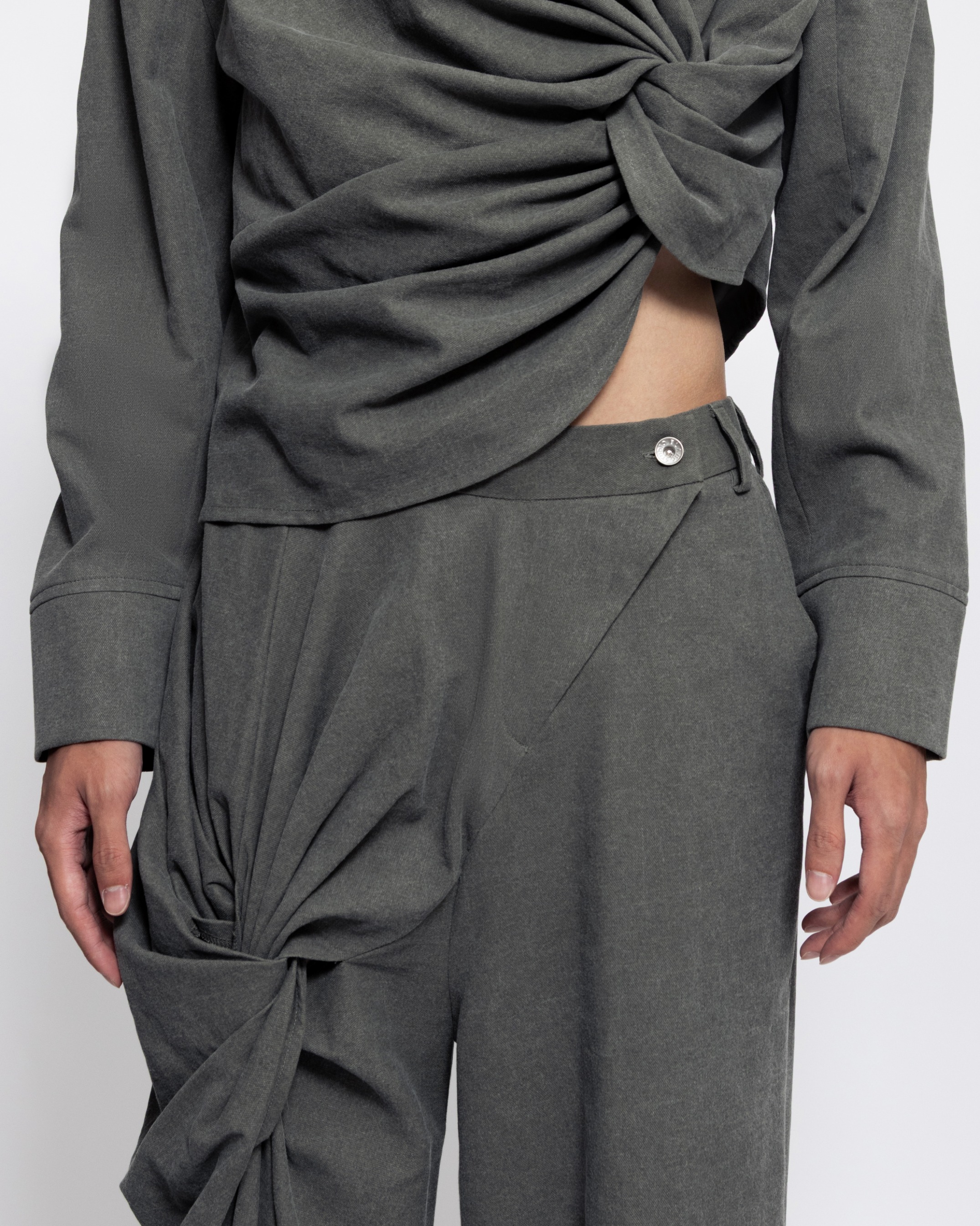 VOID JACKET - GREEN
