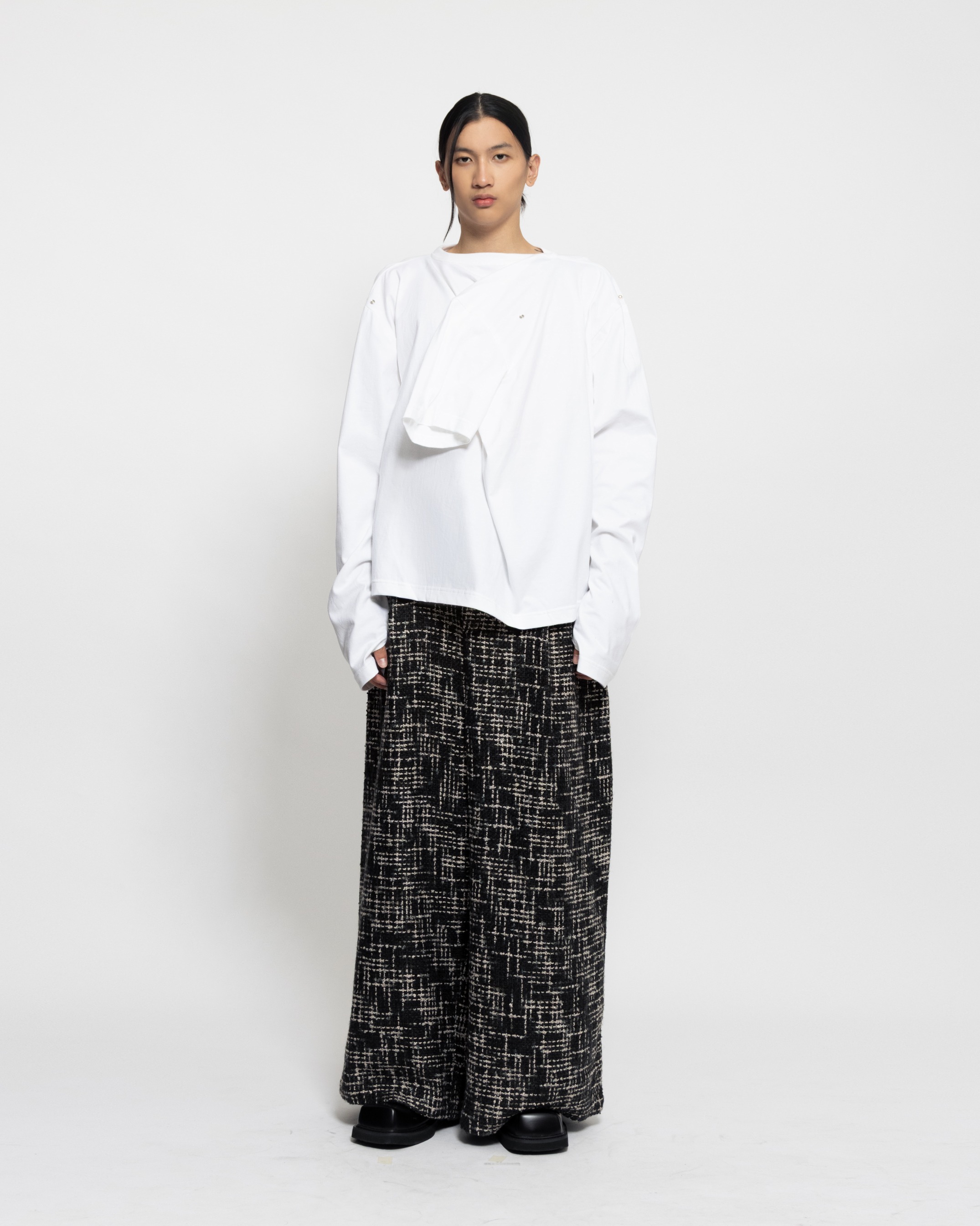 MAZE OVERSIZE TEES - WHITE