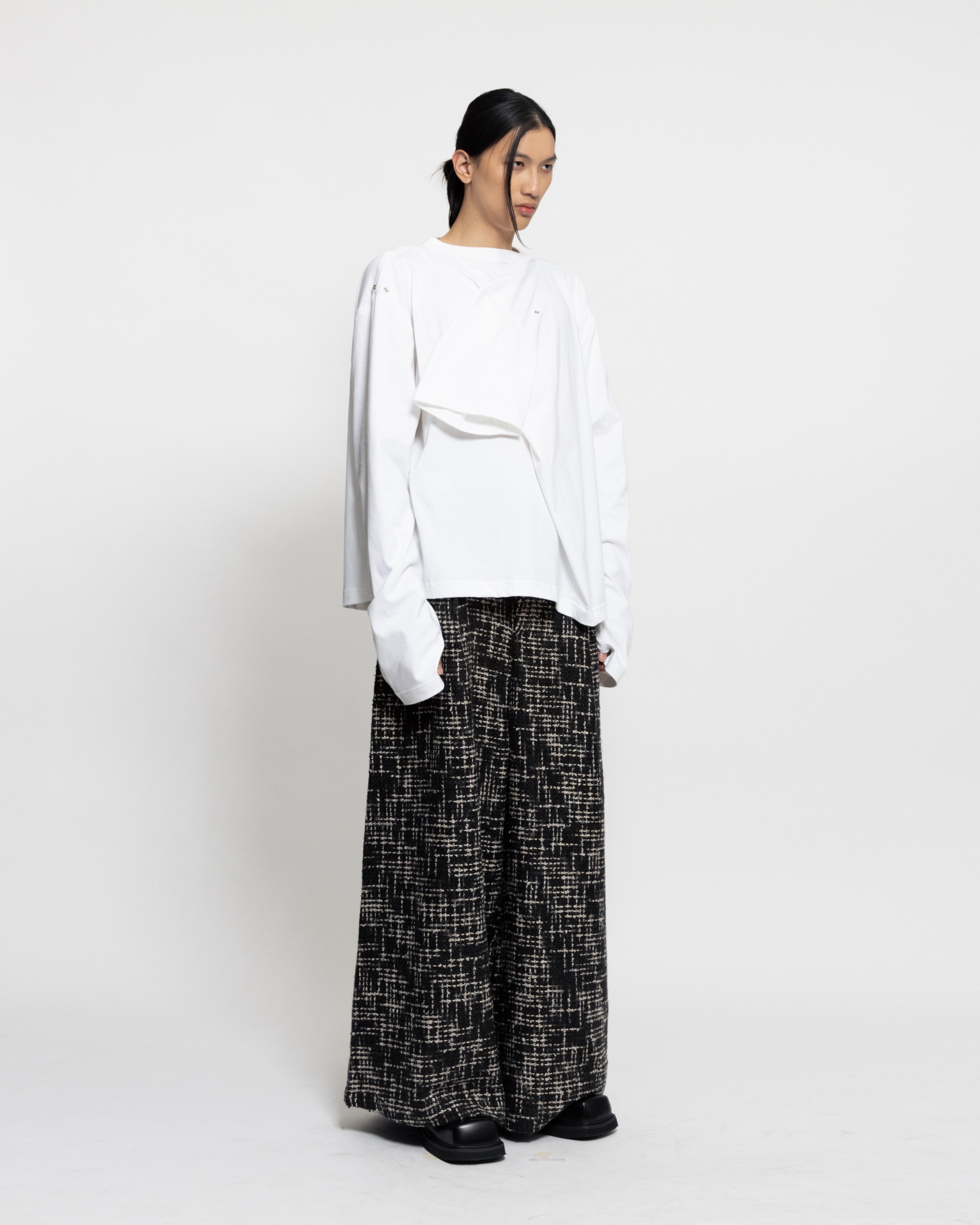 MAZE OVERSIZE TEES - WHITE