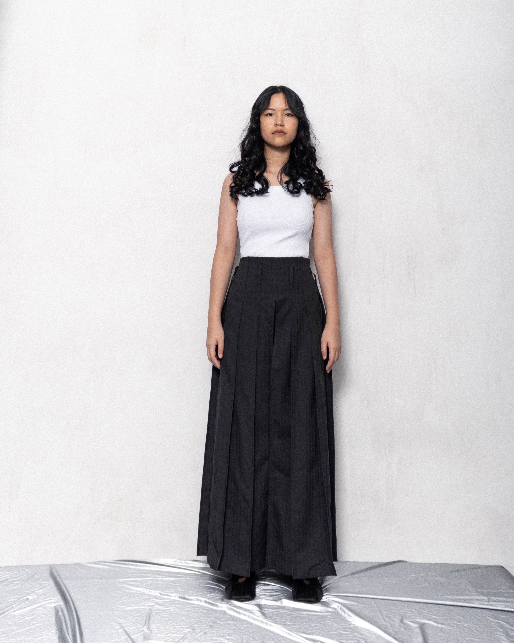 PLEATED MAXI TROUSERS - DARK GRAY
