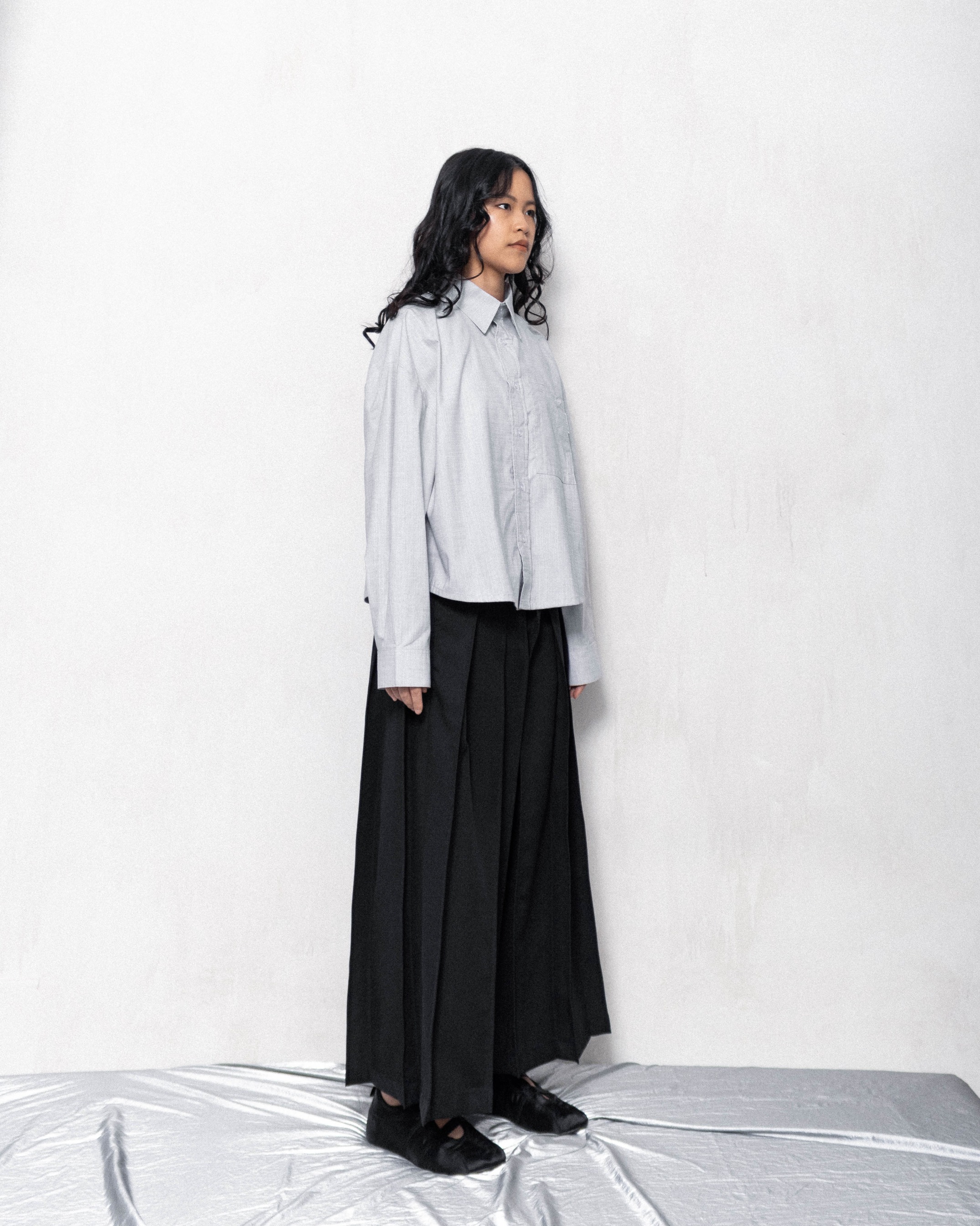 CUBICAL BOXY SHIRT - WHITE GRAY