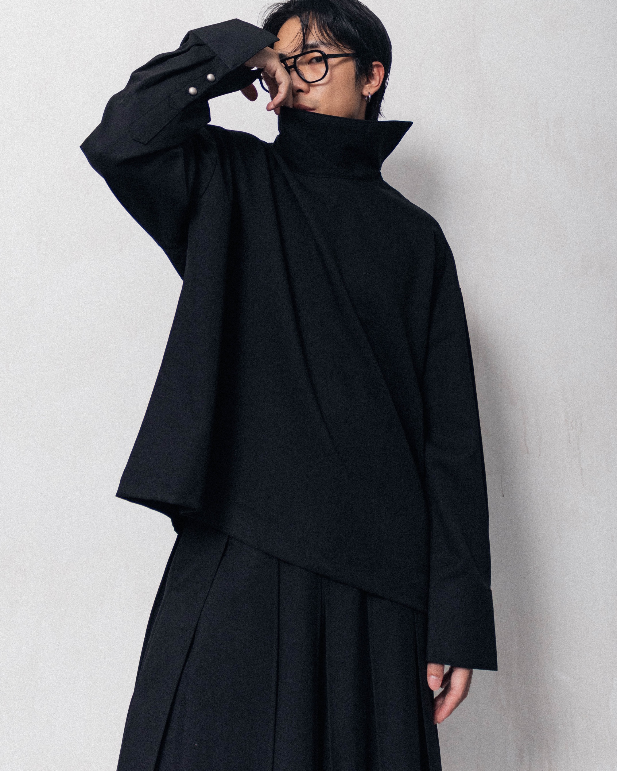 MAJOR OVERSIZE TOP - BLACK