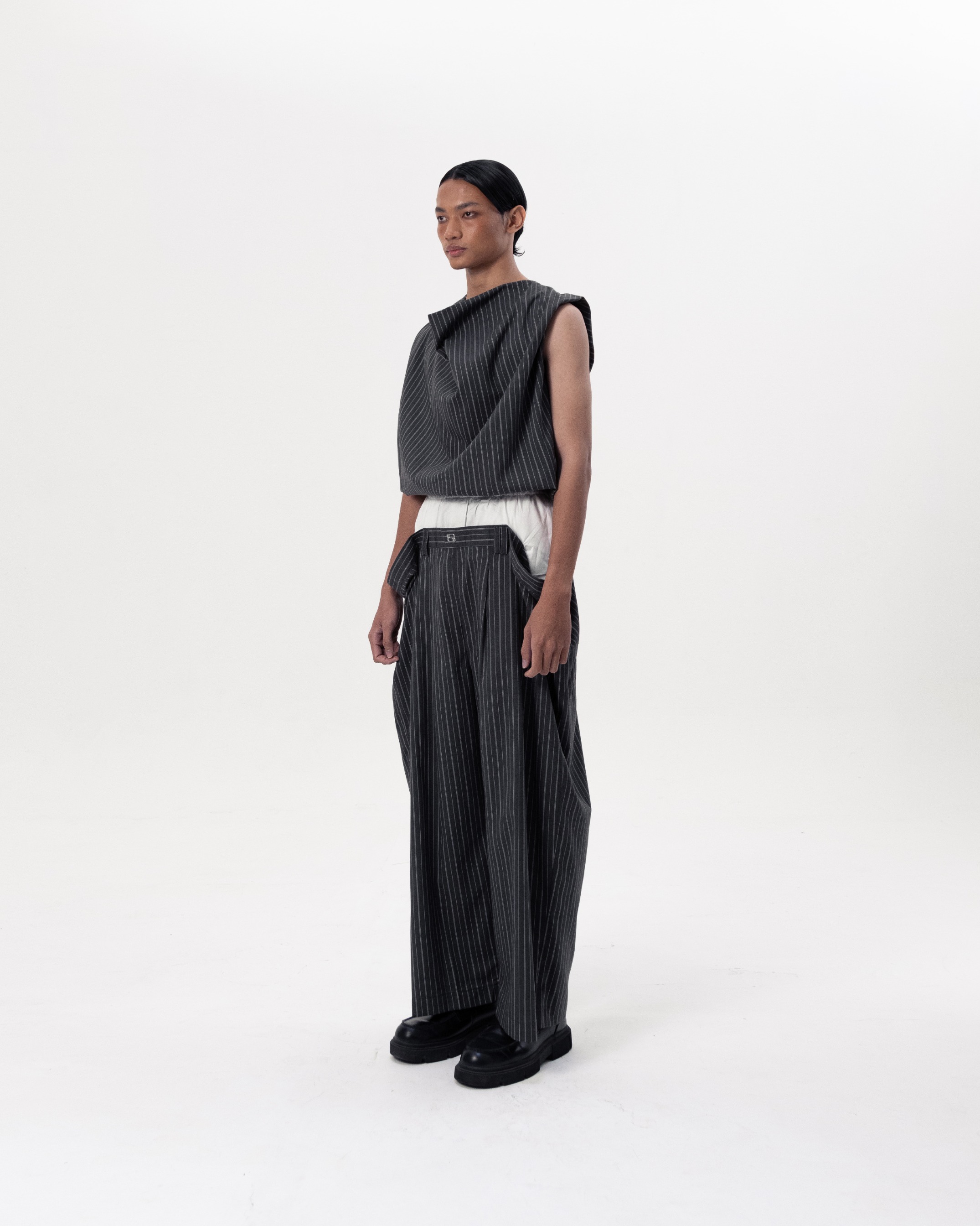 PEDESTRIAN LAYERED TROUSERS
