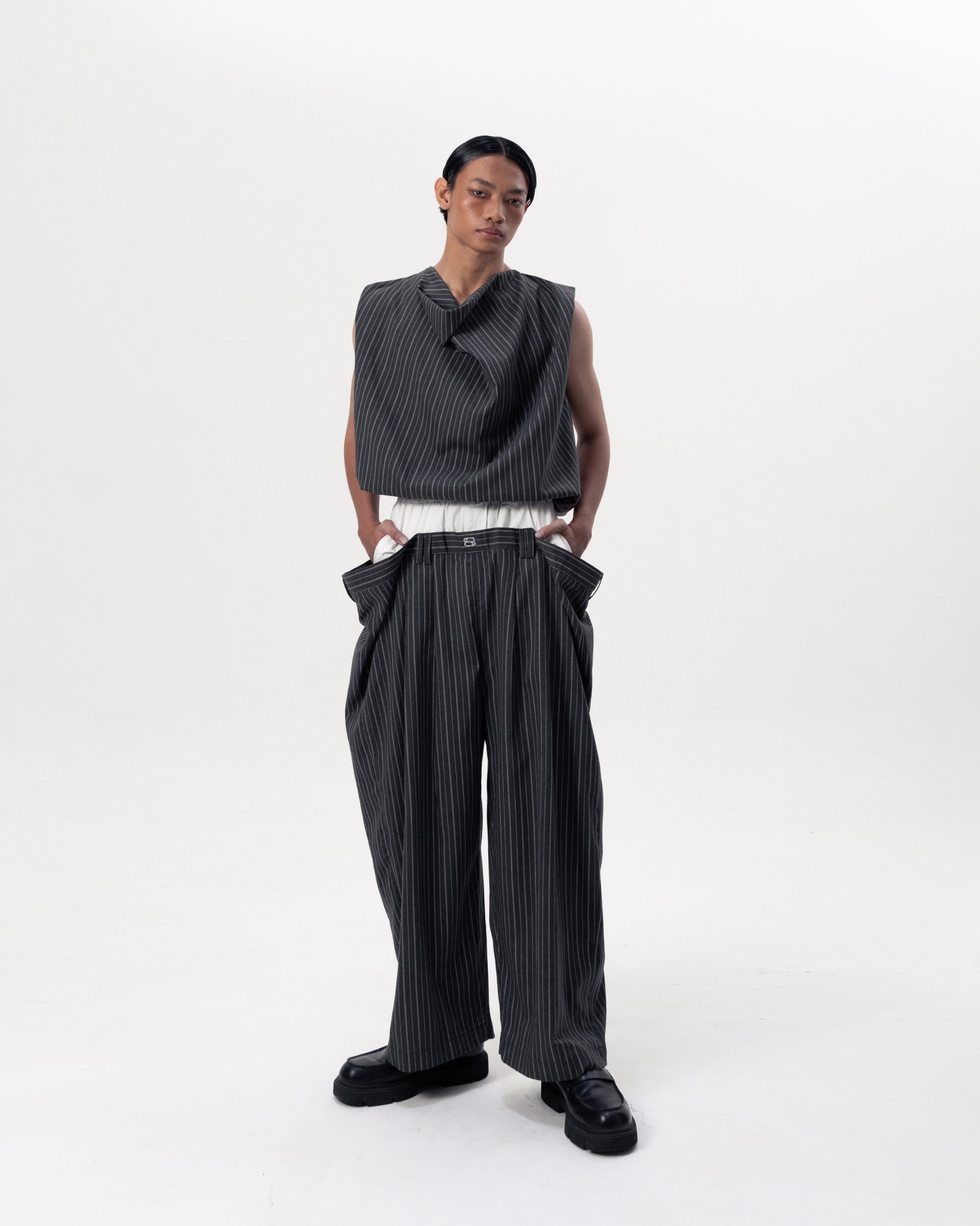PEDESTRIAN LAYERED TROUSERS