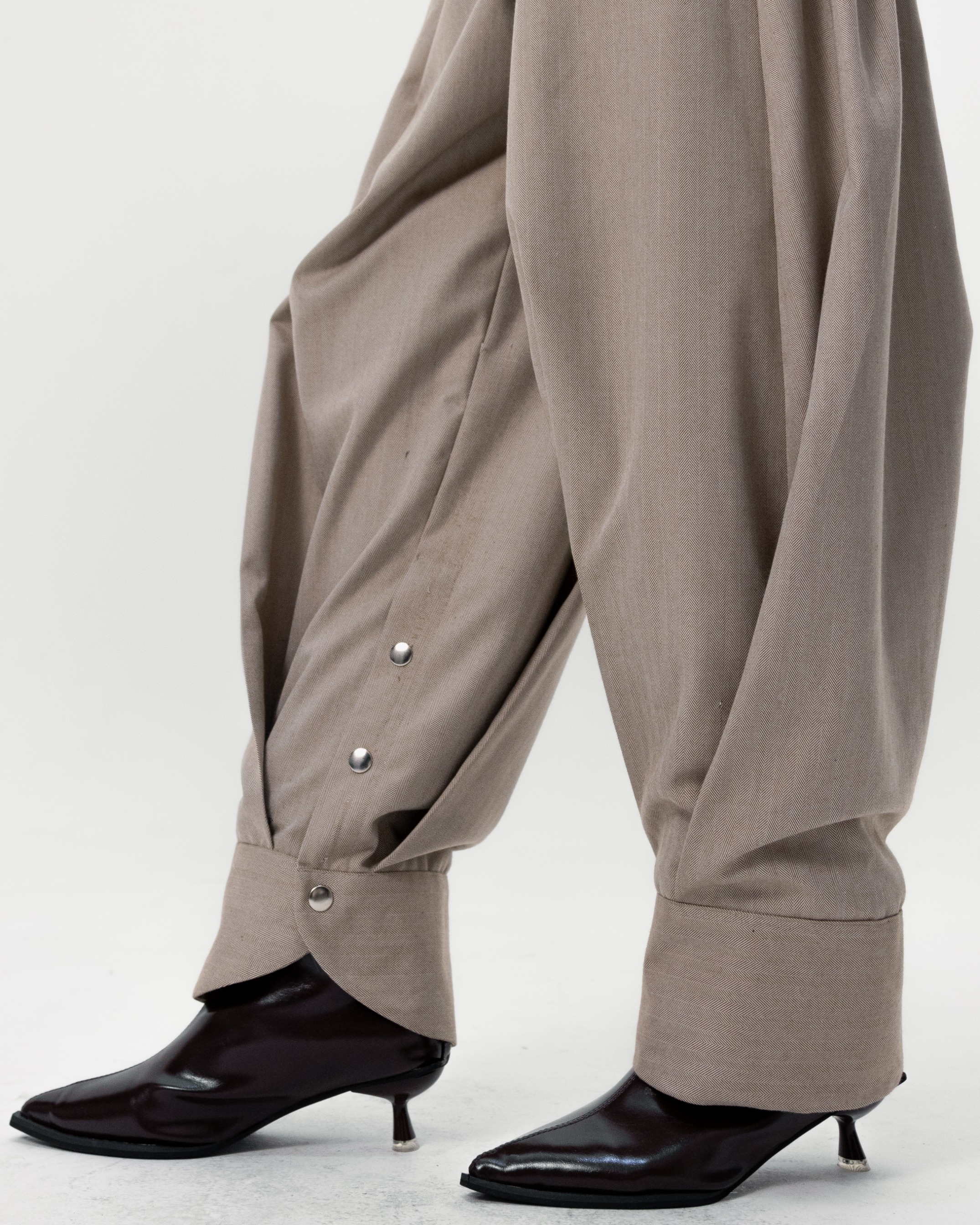 RANGER OVERPLEAT TROUSERS