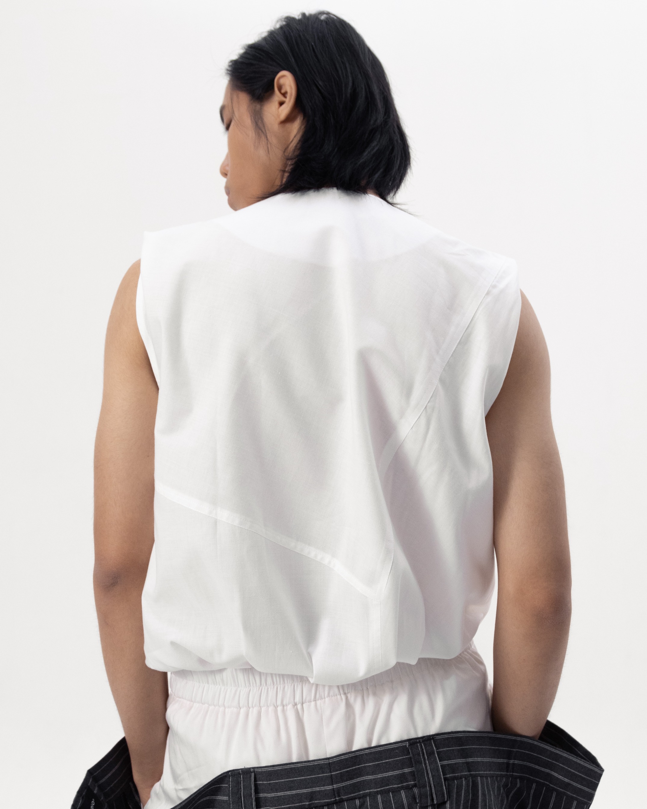 FOUNTAIN TOP - WHITE