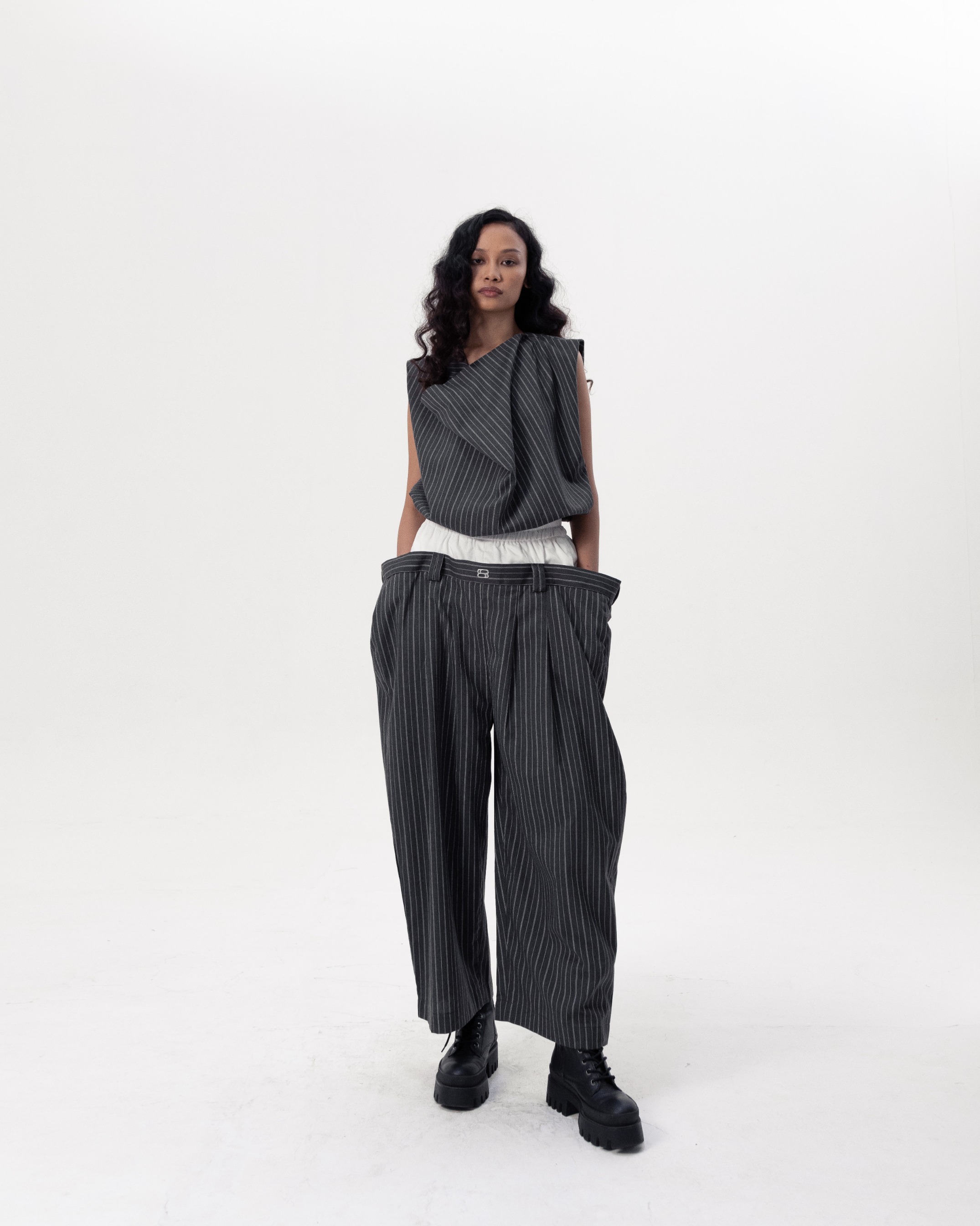 PEDESTRIAN LAYERED TROUSERS