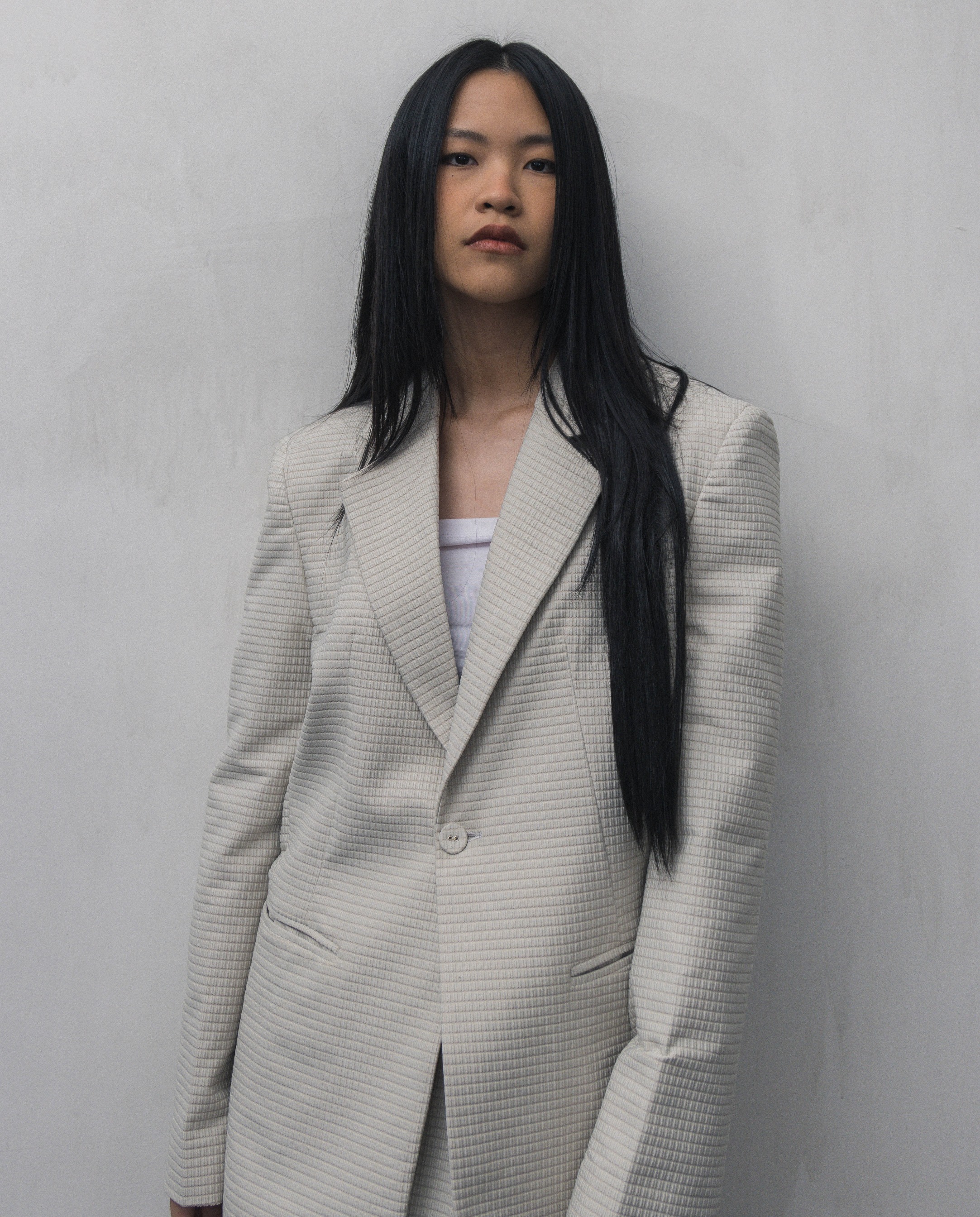 PLEATED OVERSIZE BLAZER - BEIGE