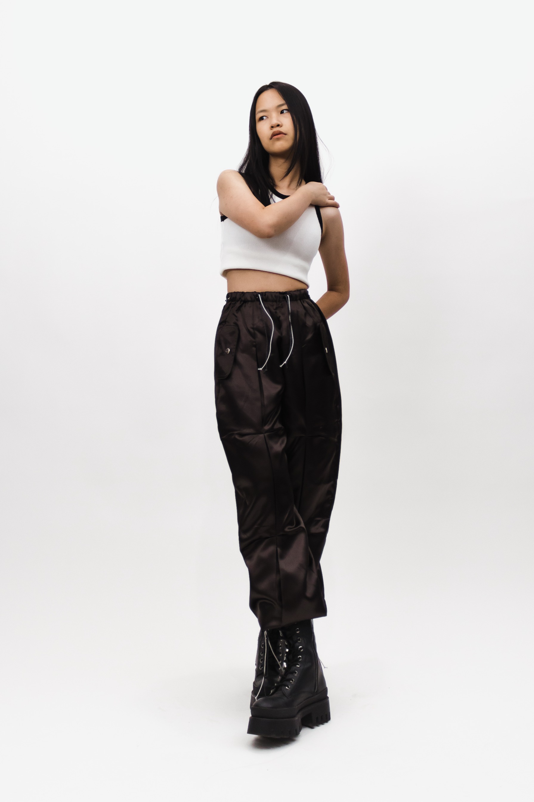 GATHER TRACK PANTS - GUN METAL