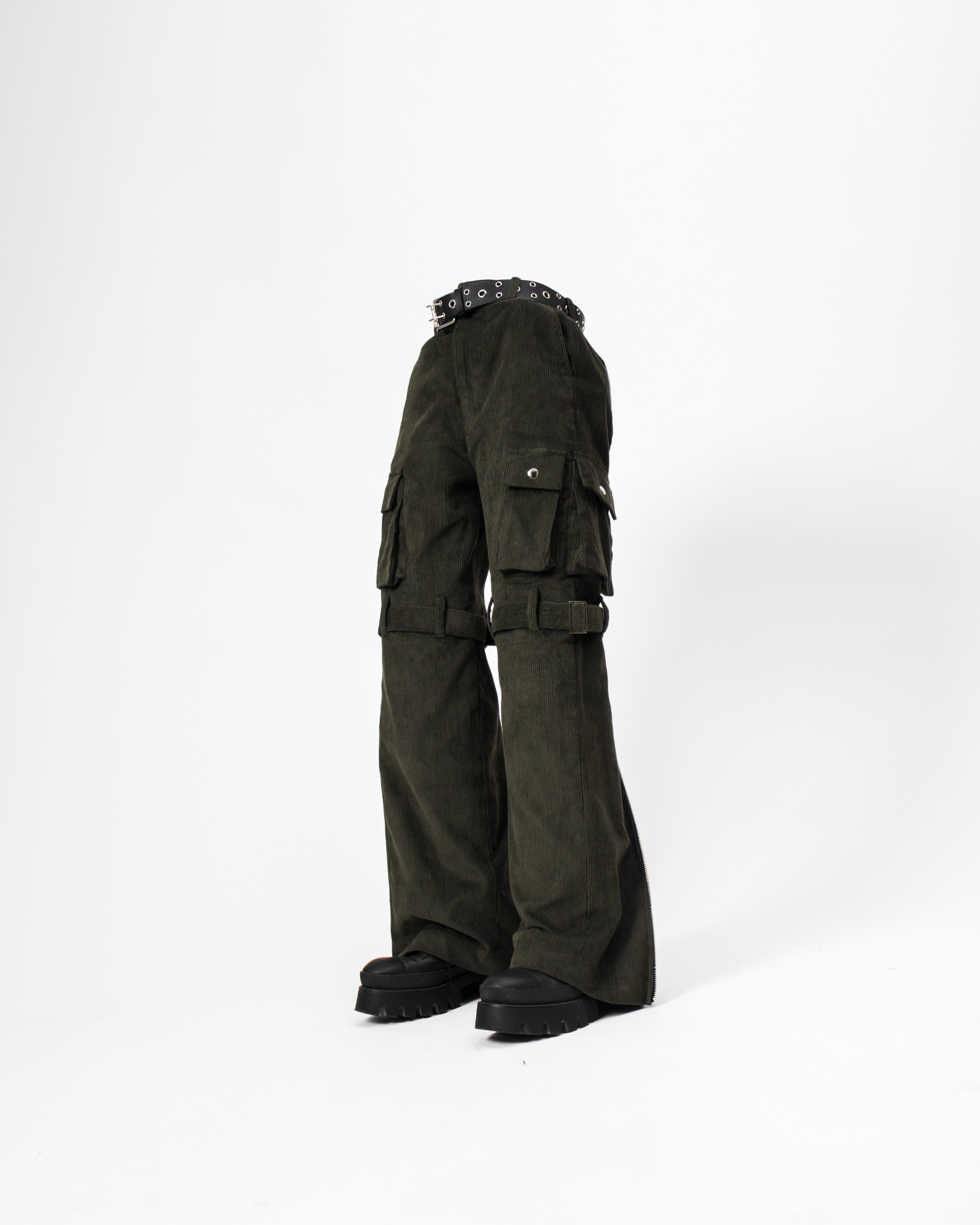 ZIP CARGO PANTS - OLIVE