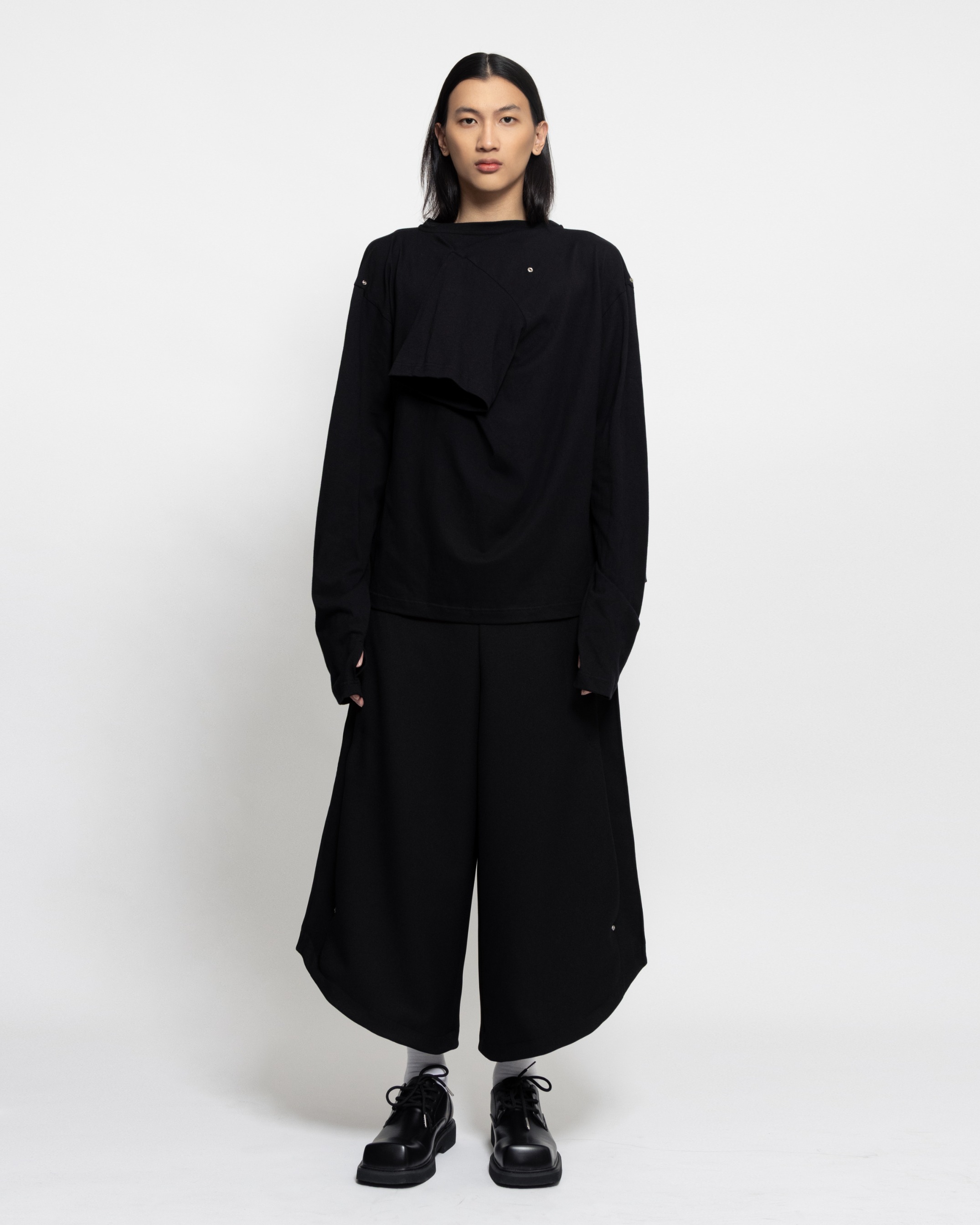 MAZE OVERSIZE TEES - BLACK