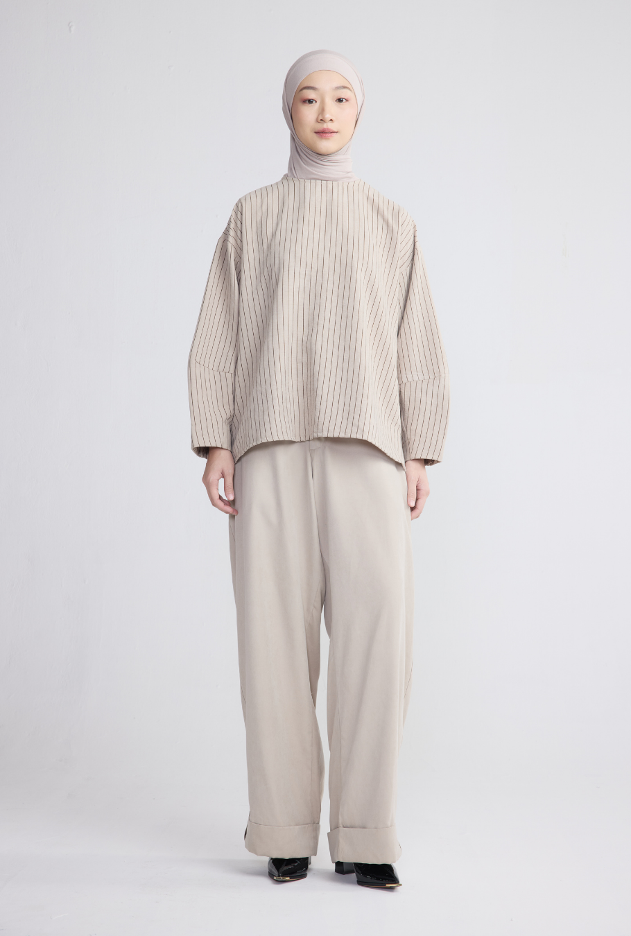 DAWMA TOP PLEATS KHAKI